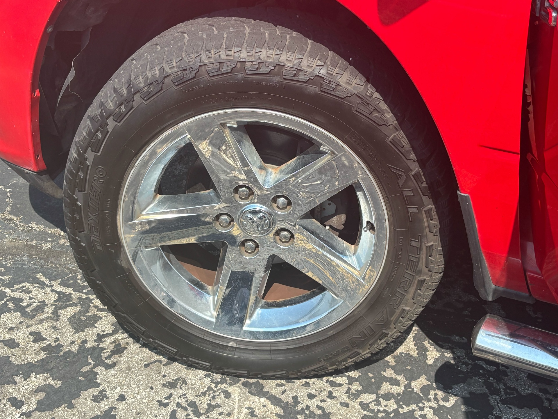 https://whipz-site-01.s3.us-east-2.amazonaws.com/vehicle_inventory/1/P000474/images/24c79dc0-eef1-4b1b-ba8b-689a64f428b3.jpg