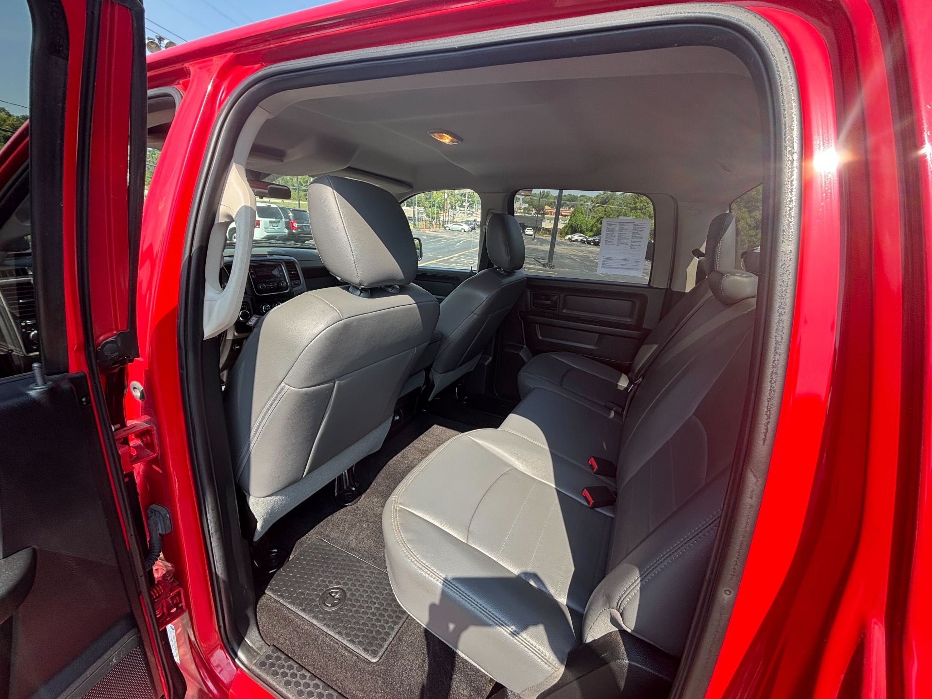 https://whipz-site-01.s3.us-east-2.amazonaws.com/vehicle_inventory/1/P000474/images/bea2707c-760b-4647-80b1-6ee9e7ce19ef.jpg