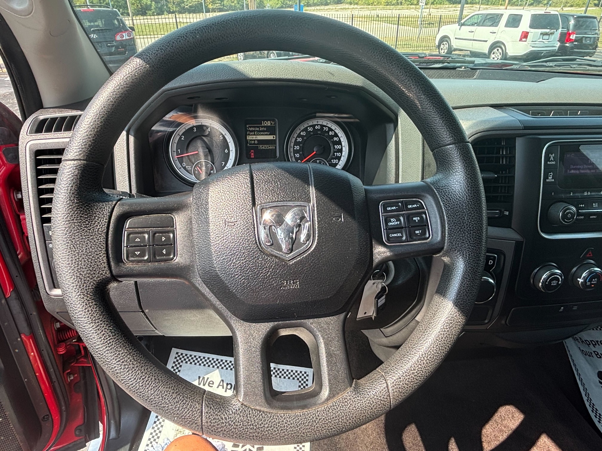 https://whipz-site-01.s3.us-east-2.amazonaws.com/vehicle_inventory/1/P000474/images/ce3a4472-39ff-4c31-ab75-a994c6cf3865.jpg