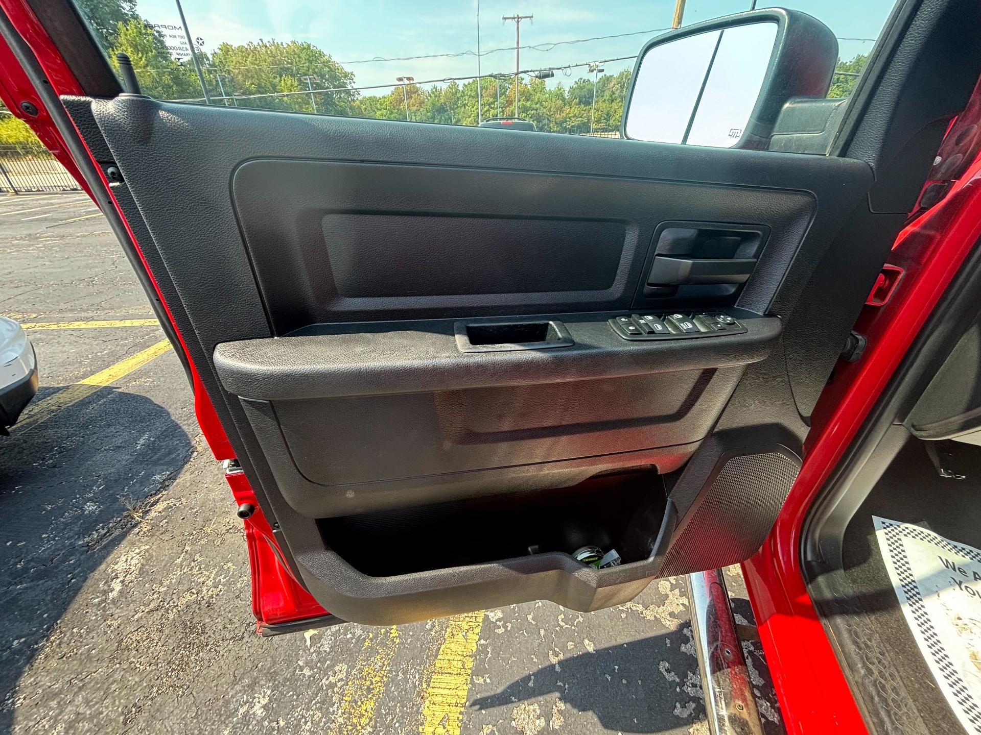 https://whipz-site-01.s3.us-east-2.amazonaws.com/vehicle_inventory/1/P000474/images/d318f42f-77c1-47be-83b5-af669660ab57.jpg