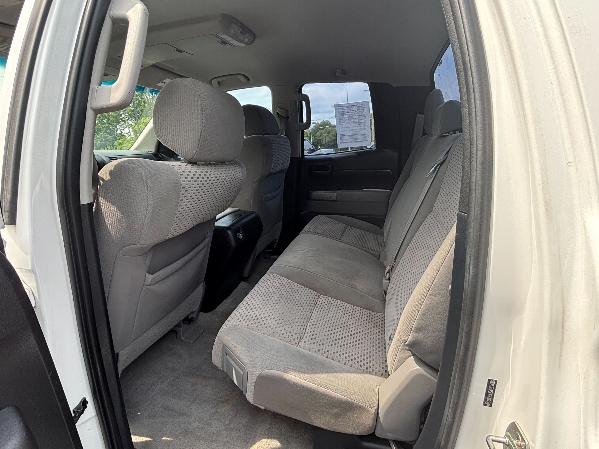 https://whipz-site-01.s3.us-east-2.amazonaws.com/vehicle_inventory/1/P000548/images/01b098e6-2839-4b95-86ec-18004d3ca77a.jpg