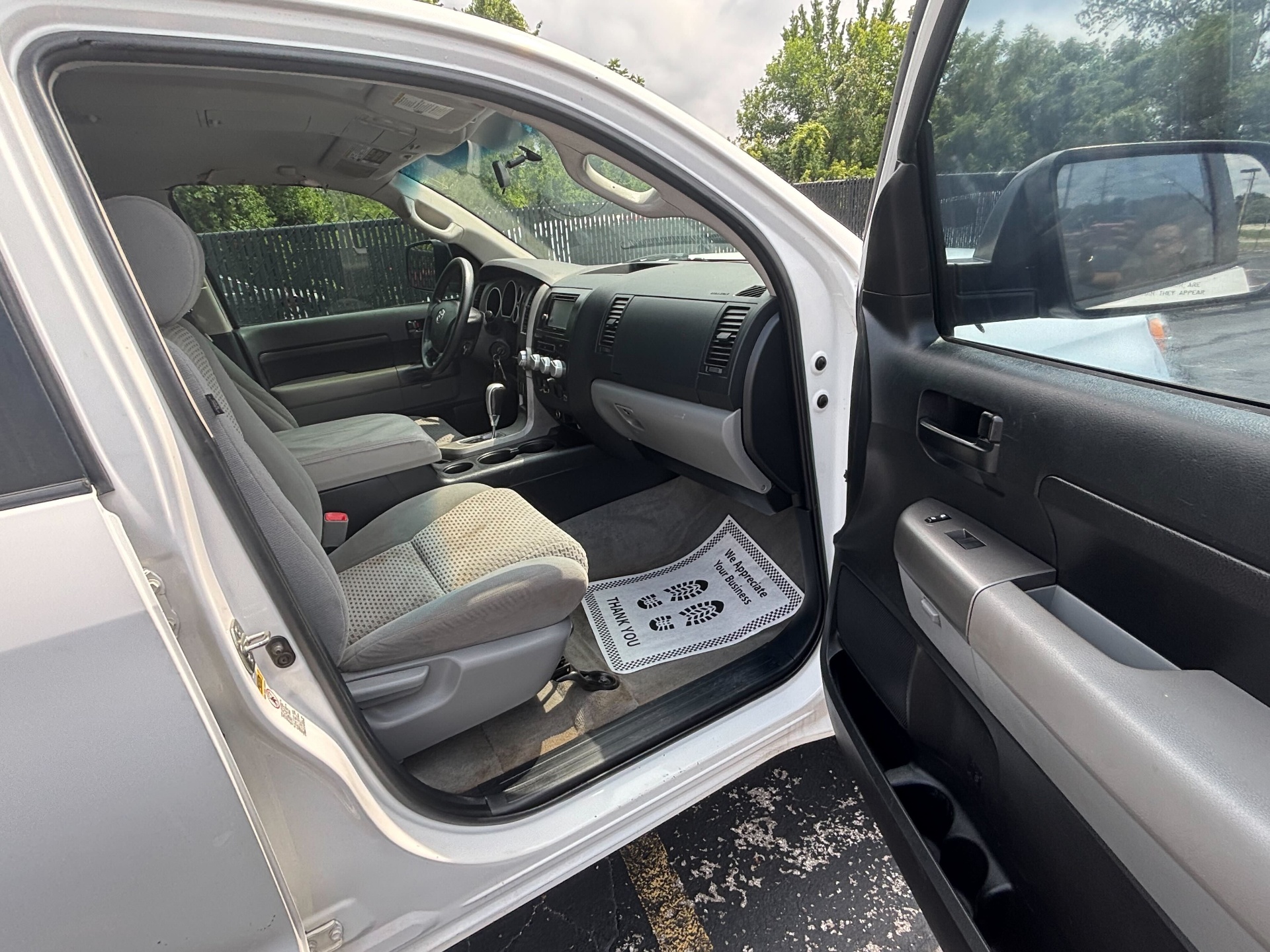 https://whipz-site-01.s3.us-east-2.amazonaws.com/vehicle_inventory/1/P000548/images/3929b834-f4a0-4497-85f7-a3b2f67950f7.jpg