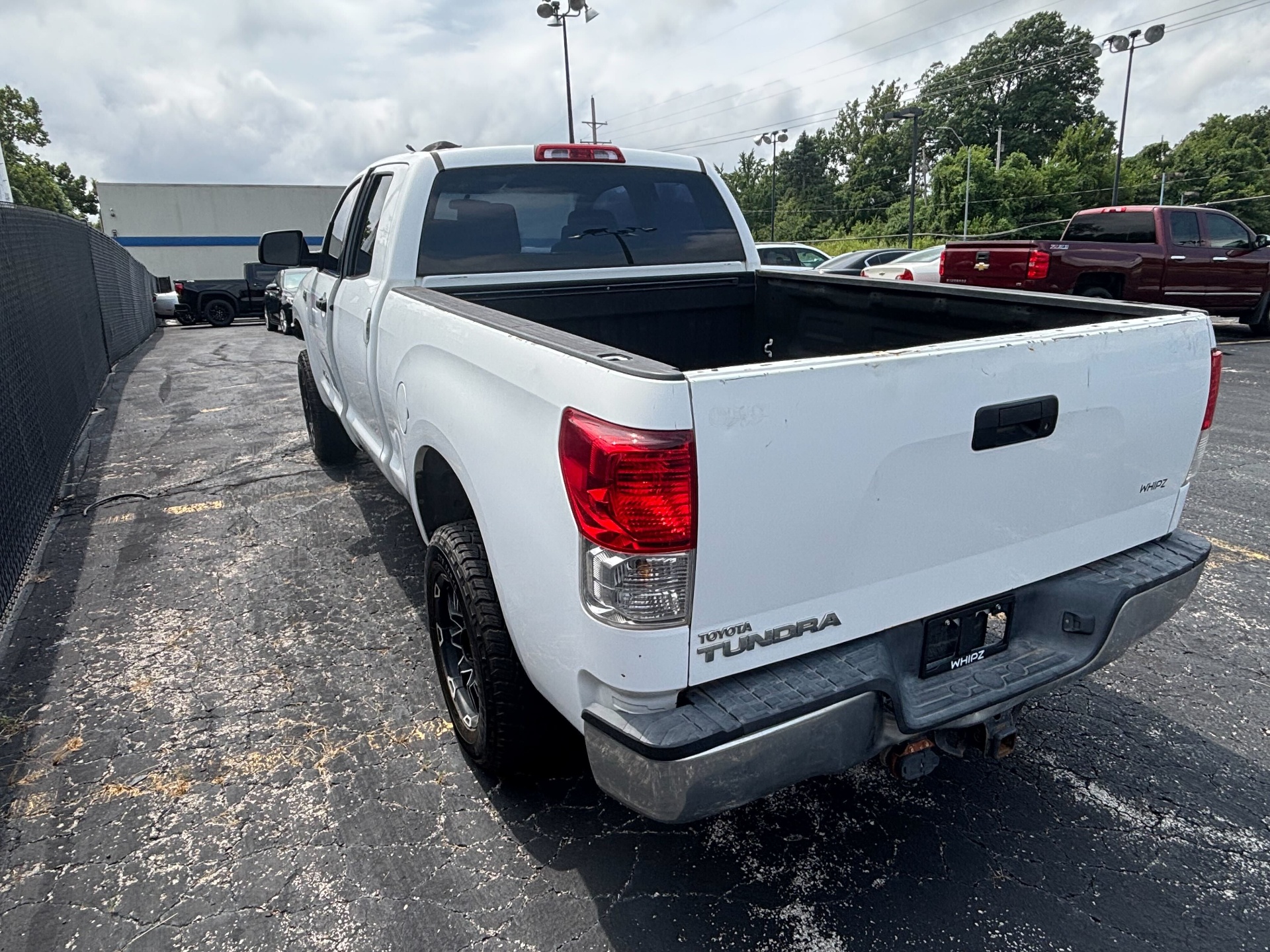 https://whipz-site-01.s3.us-east-2.amazonaws.com/vehicle_inventory/1/P000548/images/b69351a0-efda-4076-99da-1e663dc61141.jpg