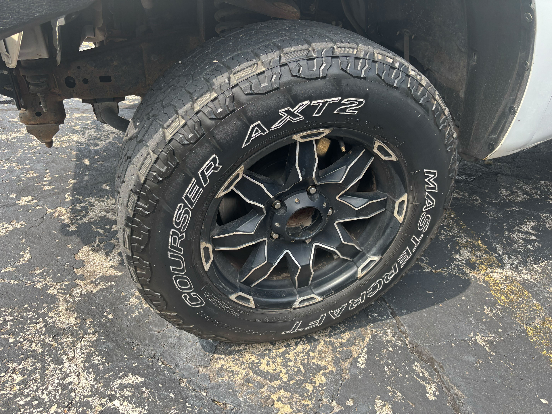 https://whipz-site-01.s3.us-east-2.amazonaws.com/vehicle_inventory/1/P000548/images/c2e9e188-894f-43ad-87c8-fc9e2812d6d8.jpg