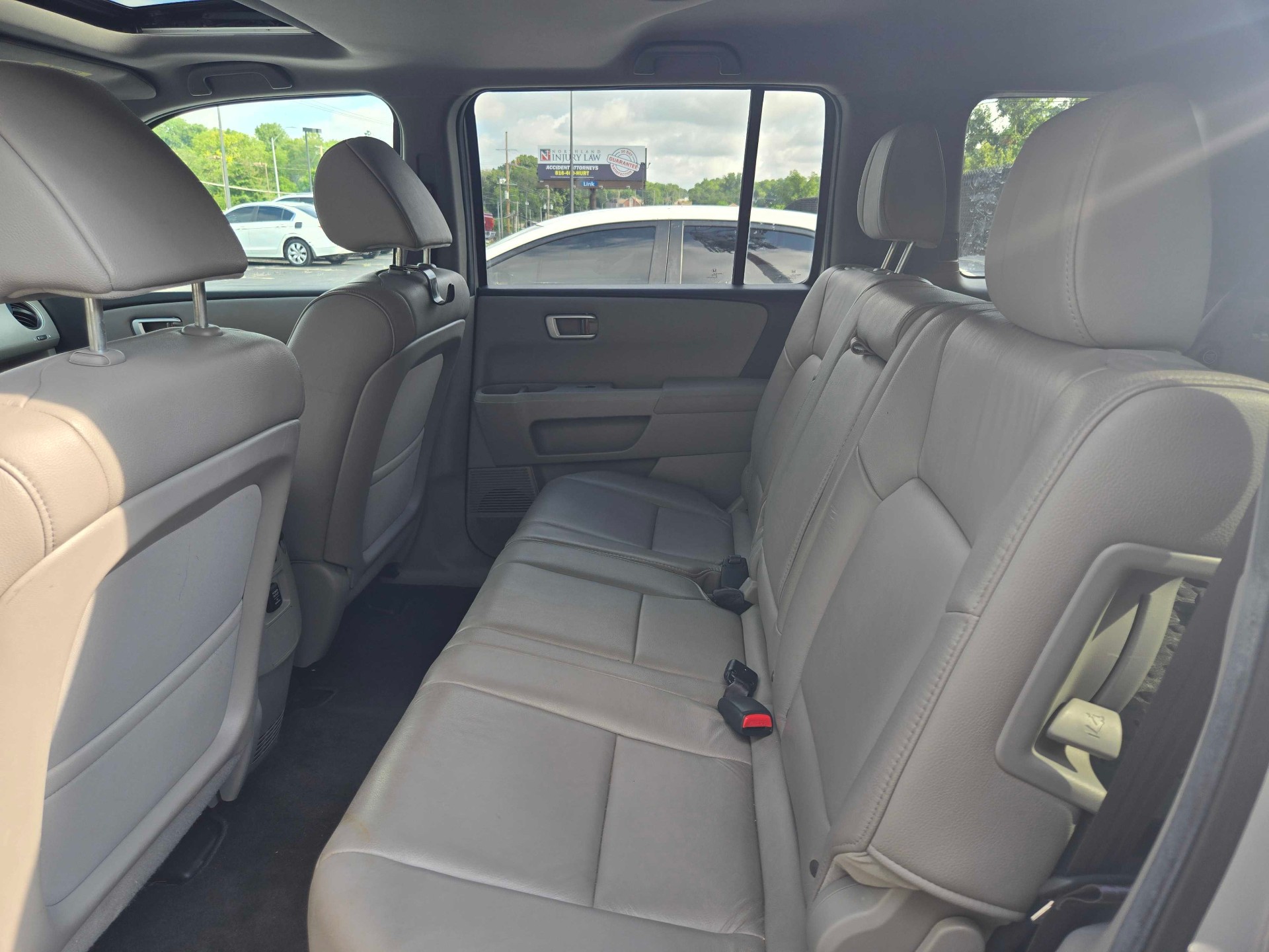 https://whipz-site-01.s3.us-east-2.amazonaws.com/vehicle_inventory/1/P000630/images/1b2713f9-5c4a-4591-adf0-51ad85ea2eb3.jpg