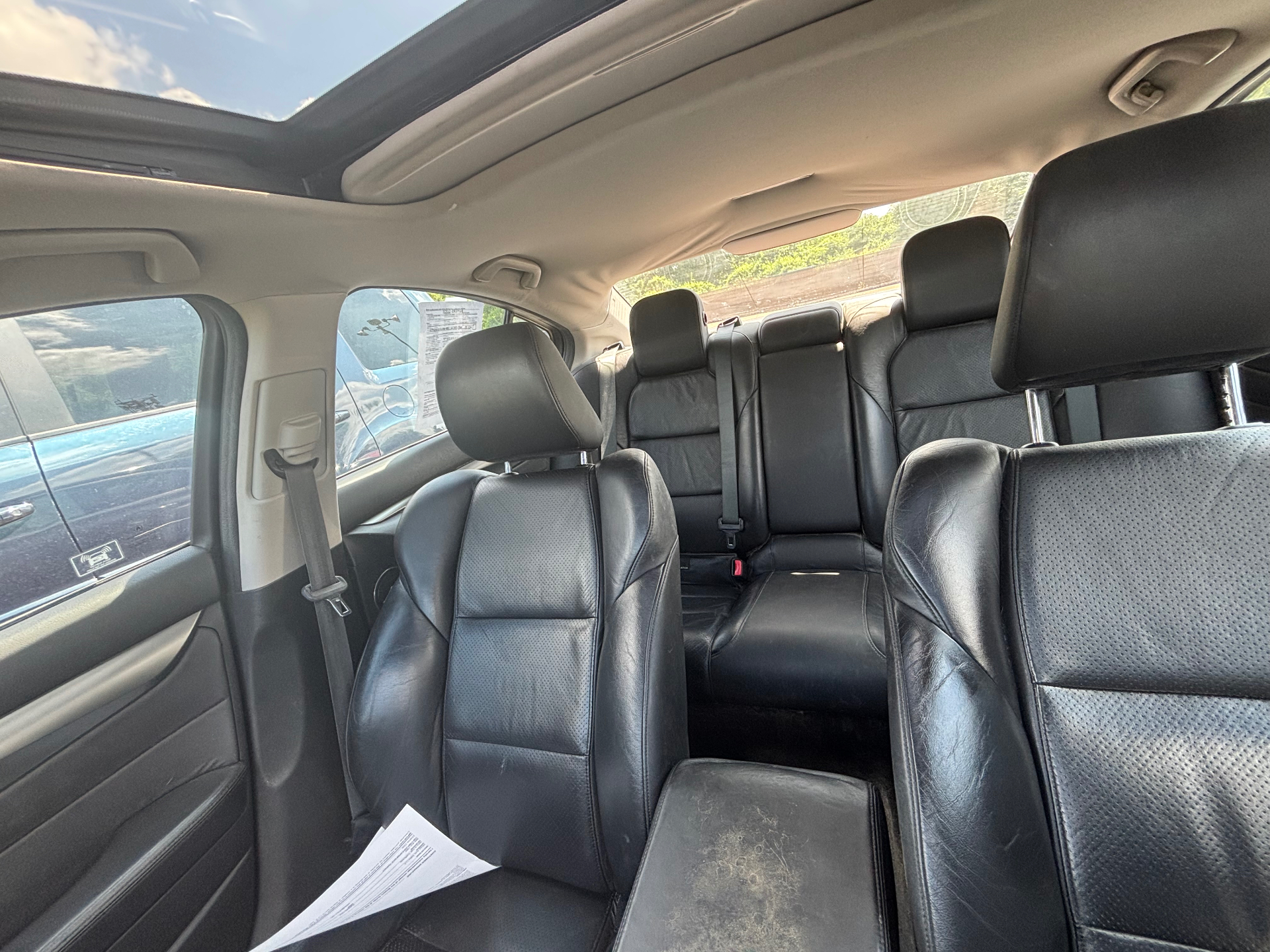 https://whipz-site-01.s3.us-east-2.amazonaws.com/vehicle_inventory/1/P000636/images/1a422dea-0ee4-4de0-9a7e-8695d6d01ead.jpeg