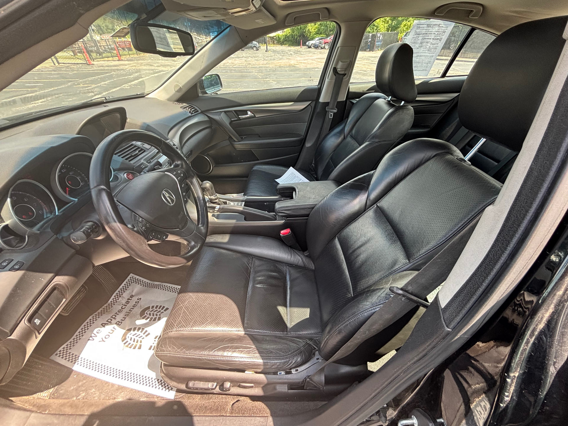https://whipz-site-01.s3.us-east-2.amazonaws.com/vehicle_inventory/1/P000636/images/7212d827-69d4-4cec-8541-e7f6e707d0cf.jpeg