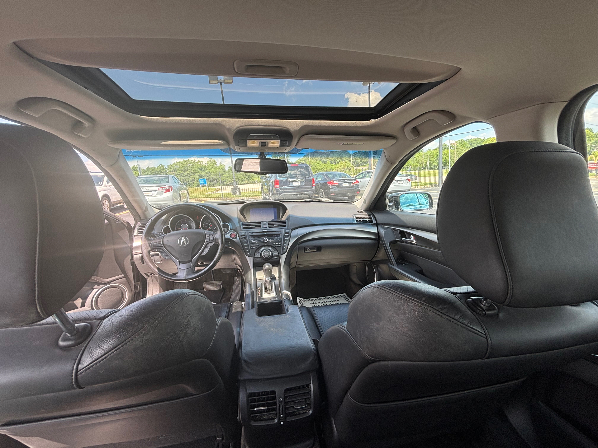 https://whipz-site-01.s3.us-east-2.amazonaws.com/vehicle_inventory/1/P000636/images/90b1134b-d9e5-44d2-aff7-d91acea8853d.jpeg