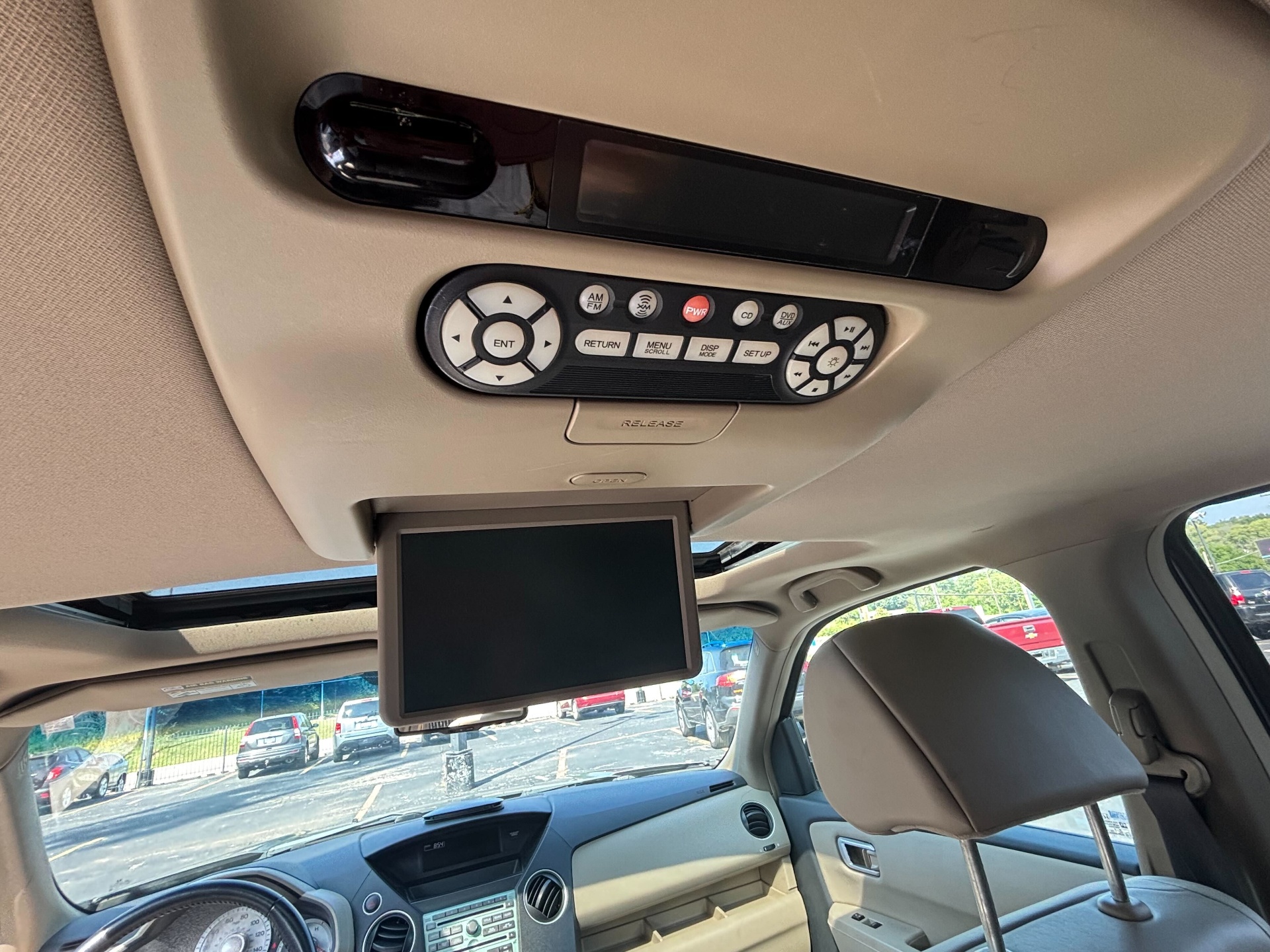 https://whipz-site-01.s3.us-east-2.amazonaws.com/vehicle_inventory/1/P000645/images/a77f9a28-1acb-4dd2-884d-423694bd900e.jpg