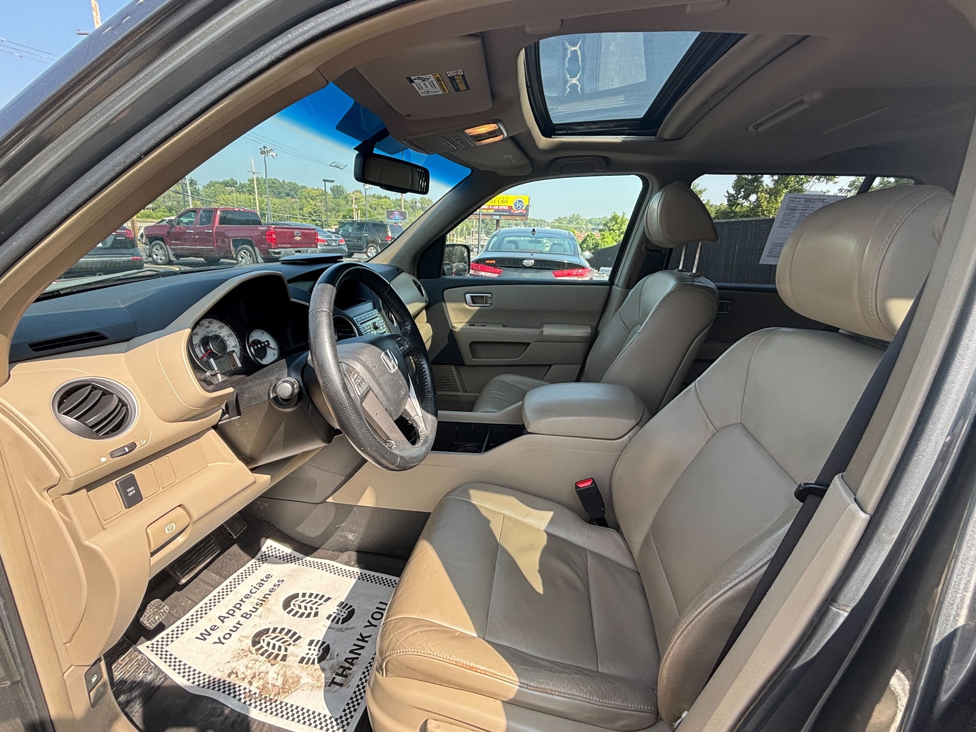 https://whipz-site-01.s3.us-east-2.amazonaws.com/vehicle_inventory/1/P000645/images/afff8097-06e2-4933-9673-66e6b4d37179.jpg