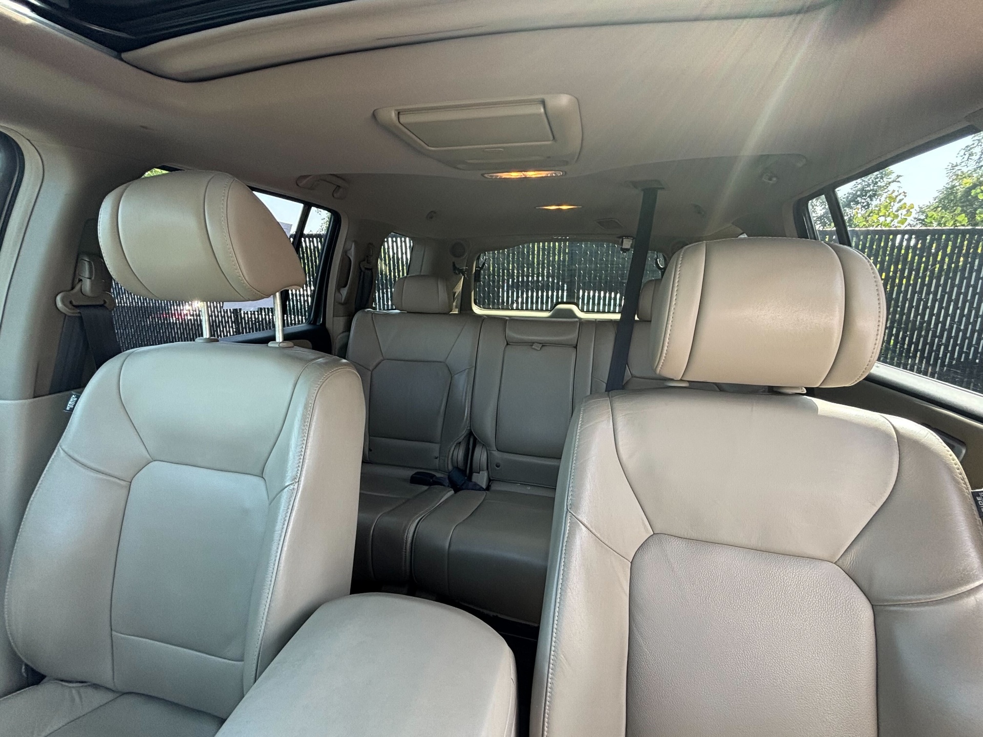 https://whipz-site-01.s3.us-east-2.amazonaws.com/vehicle_inventory/1/P000645/images/c08b94f3-6eb4-447c-a36c-bcc72c473074.jpg