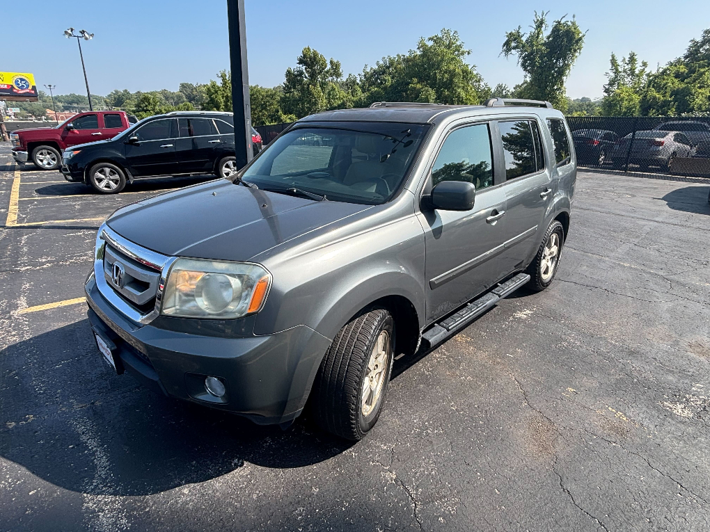 Pre-Owned 2009 Honda Pilot EX-L 2WD with DVD