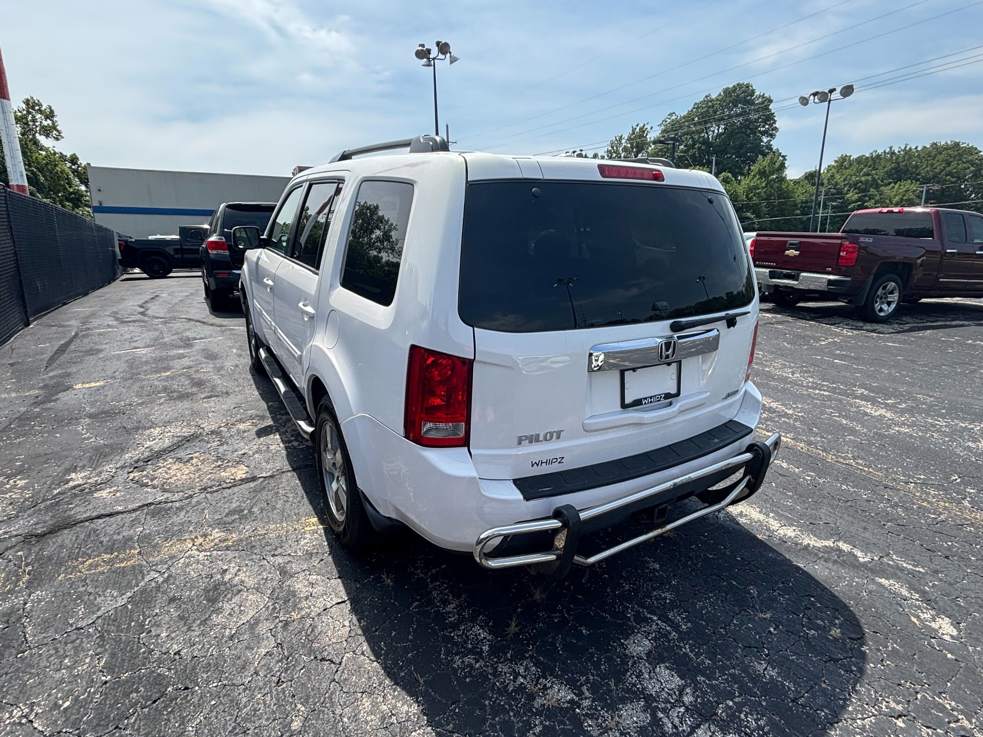https://whipz-site-01.s3.us-east-2.amazonaws.com/vehicle_inventory/1/P000647/images/26063201-cc7f-4951-a870-7722c9f2c81c.jpg