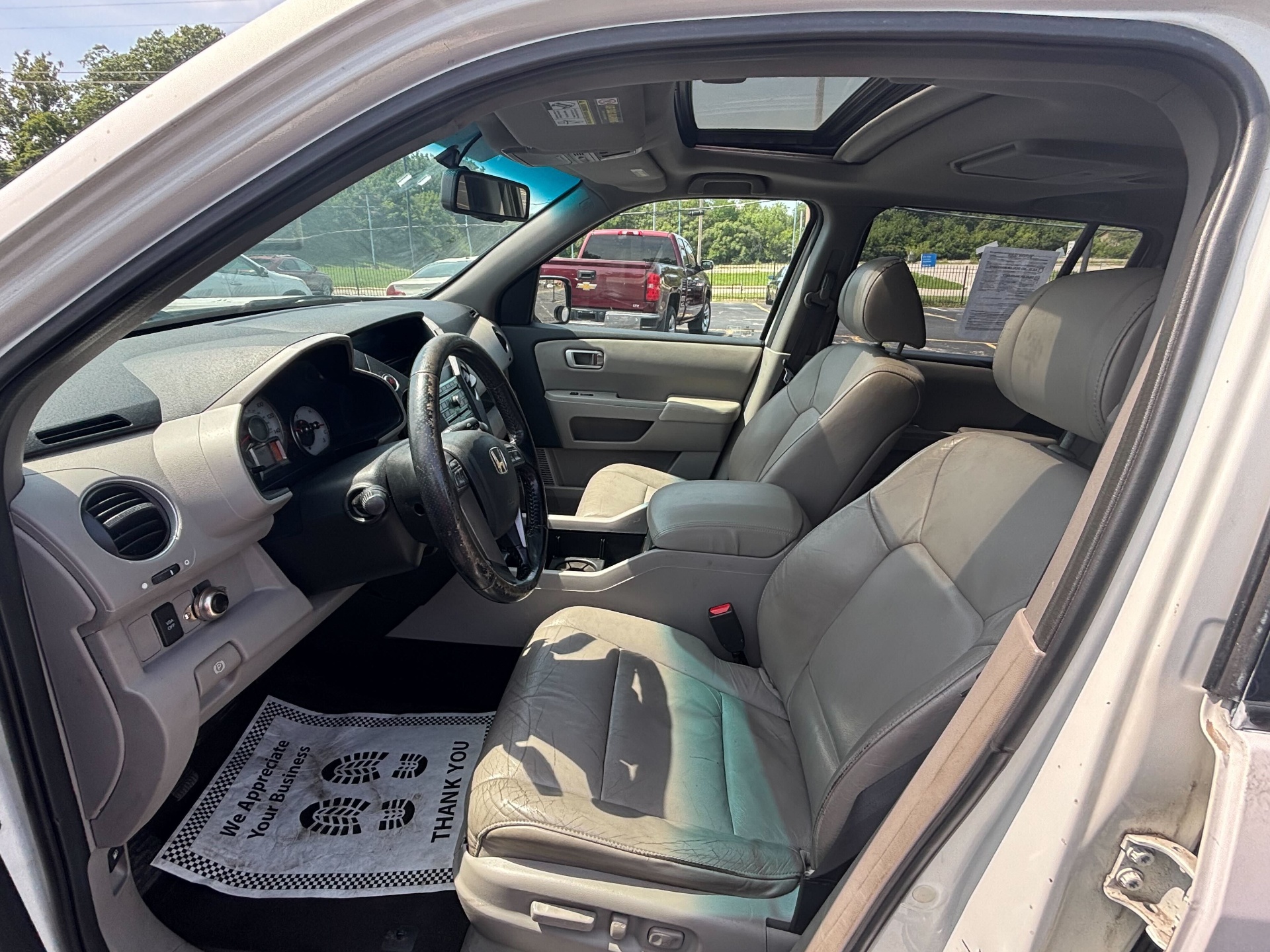 https://whipz-site-01.s3.us-east-2.amazonaws.com/vehicle_inventory/1/P000647/images/54190160-4b61-4310-ba23-988da820e29b.jpg