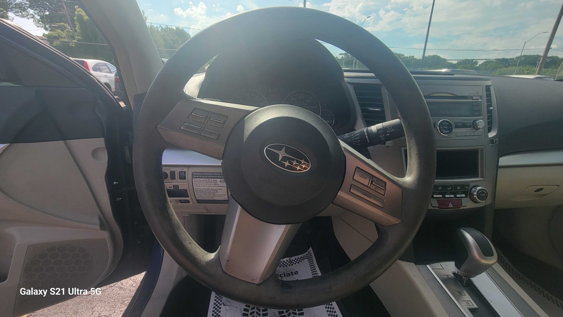 https://whipz-site-01.s3.us-east-2.amazonaws.com/vehicle_inventory/1/P000652/images/68923b65-89ee-4410-a5d3-9976bf73d600.jpg