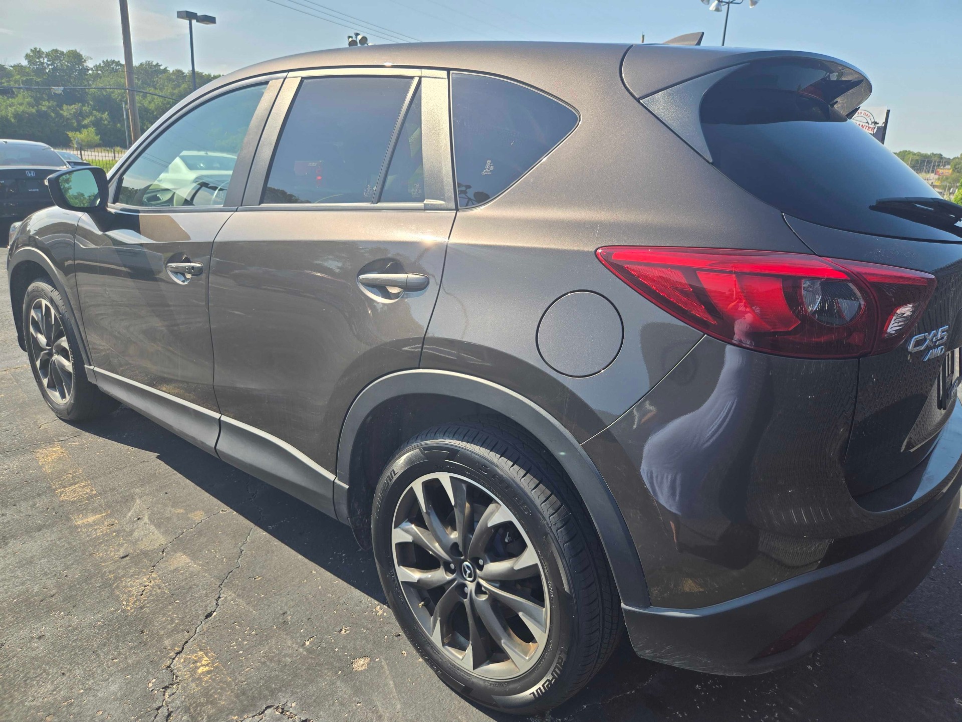 https://whipz-site-01.s3.us-east-2.amazonaws.com/vehicle_inventory/1/P000654/images/2839981b-e2fa-43f2-888e-5938296d0057.jpg