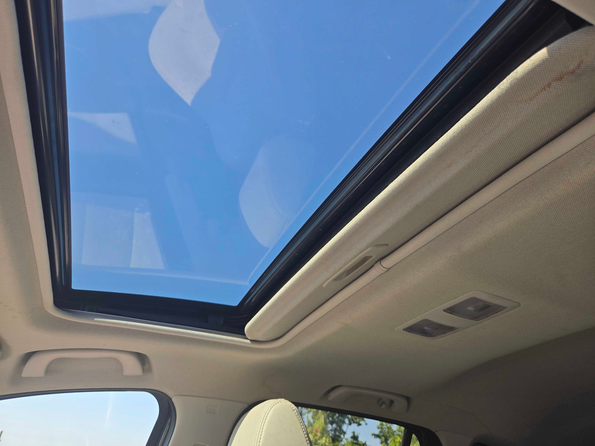https://whipz-site-01.s3.us-east-2.amazonaws.com/vehicle_inventory/1/P000654/images/c8795b53-01bc-4445-9d11-a2222500a6db.jpg