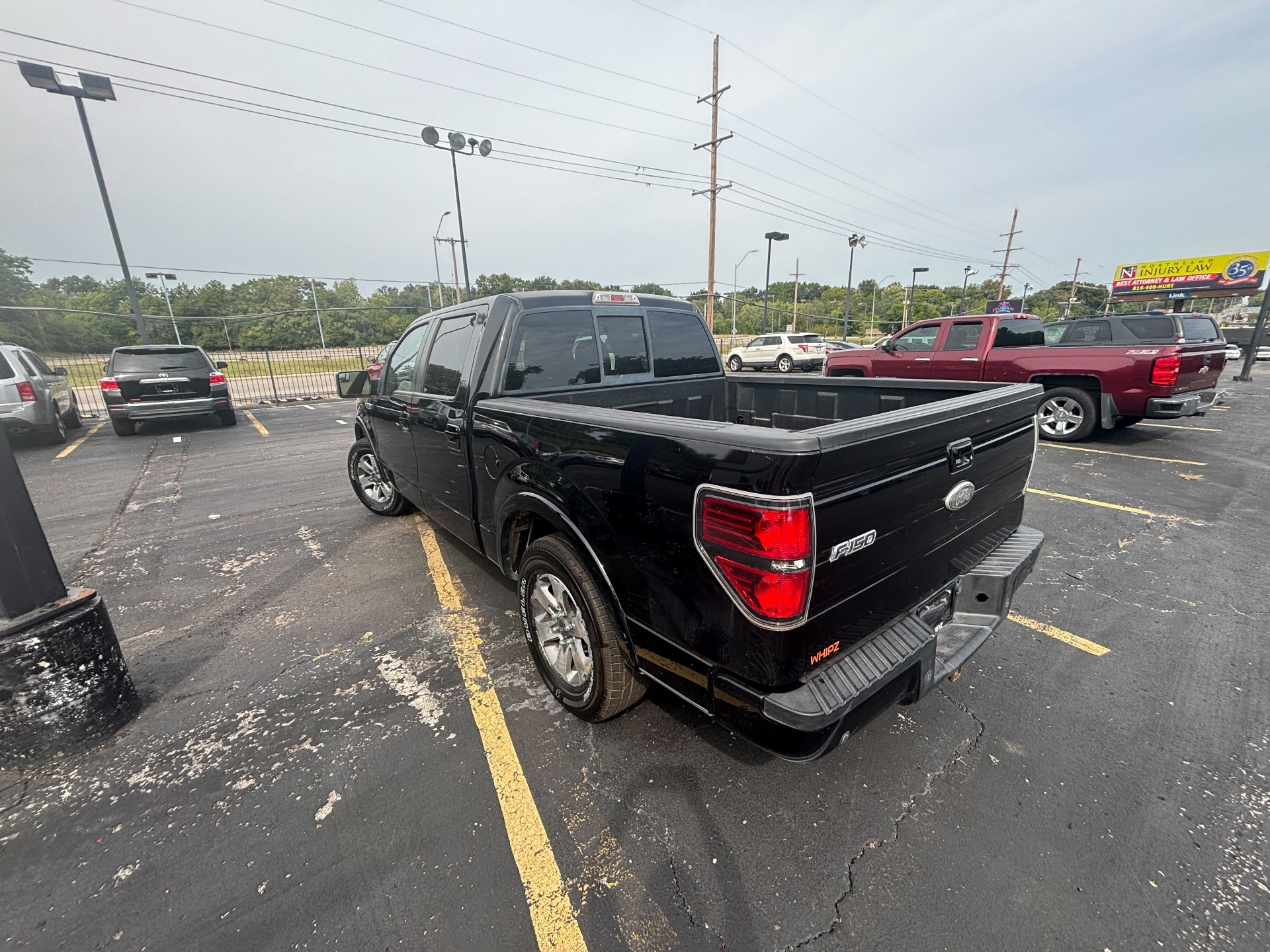 https://whipz-site-01.s3.us-east-2.amazonaws.com/vehicle_inventory/1/P000657/images/667245cf-cbb2-4f74-a5f6-797b5f62858c.jpg