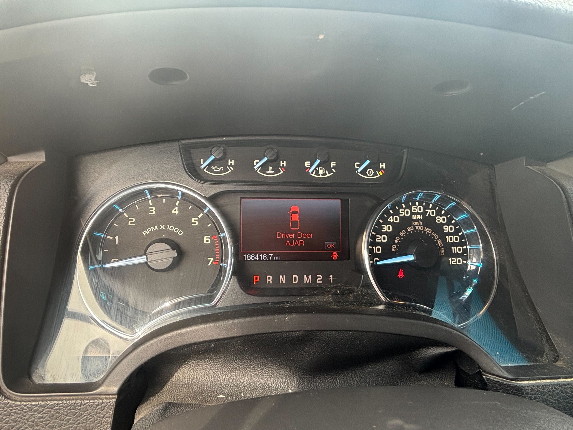 https://whipz-site-01.s3.us-east-2.amazonaws.com/vehicle_inventory/1/P000657/images/b307c3e8-8f03-4d10-9081-c75dd87c1daf.jpg