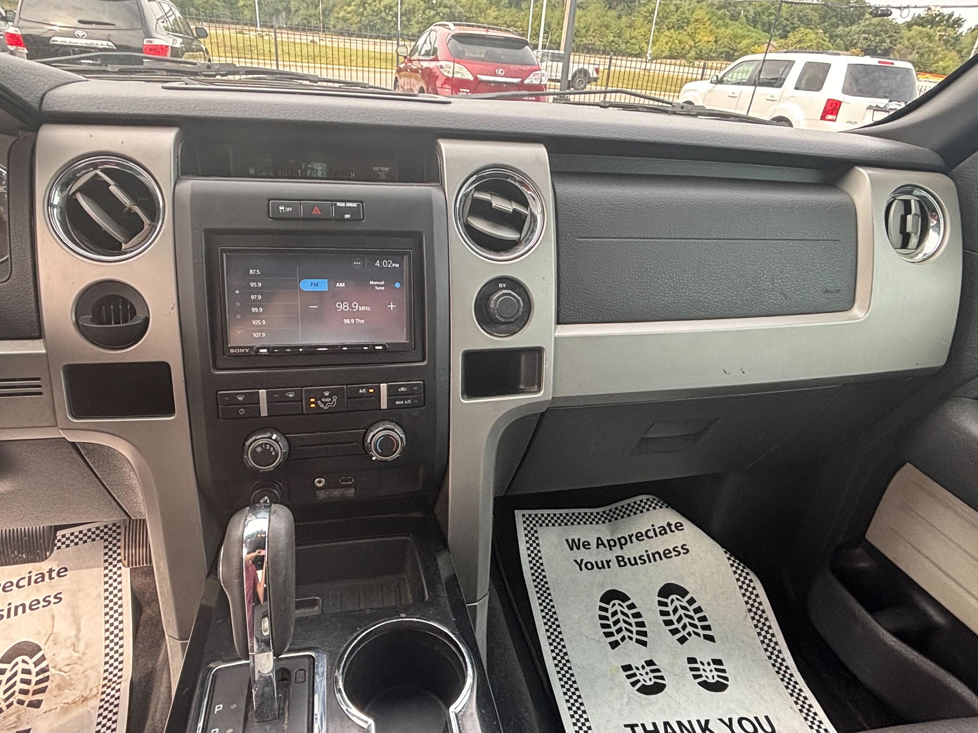 https://whipz-site-01.s3.us-east-2.amazonaws.com/vehicle_inventory/1/P000657/images/bb0a75bd-b609-4c55-8225-0627a4a624d9.jpg
