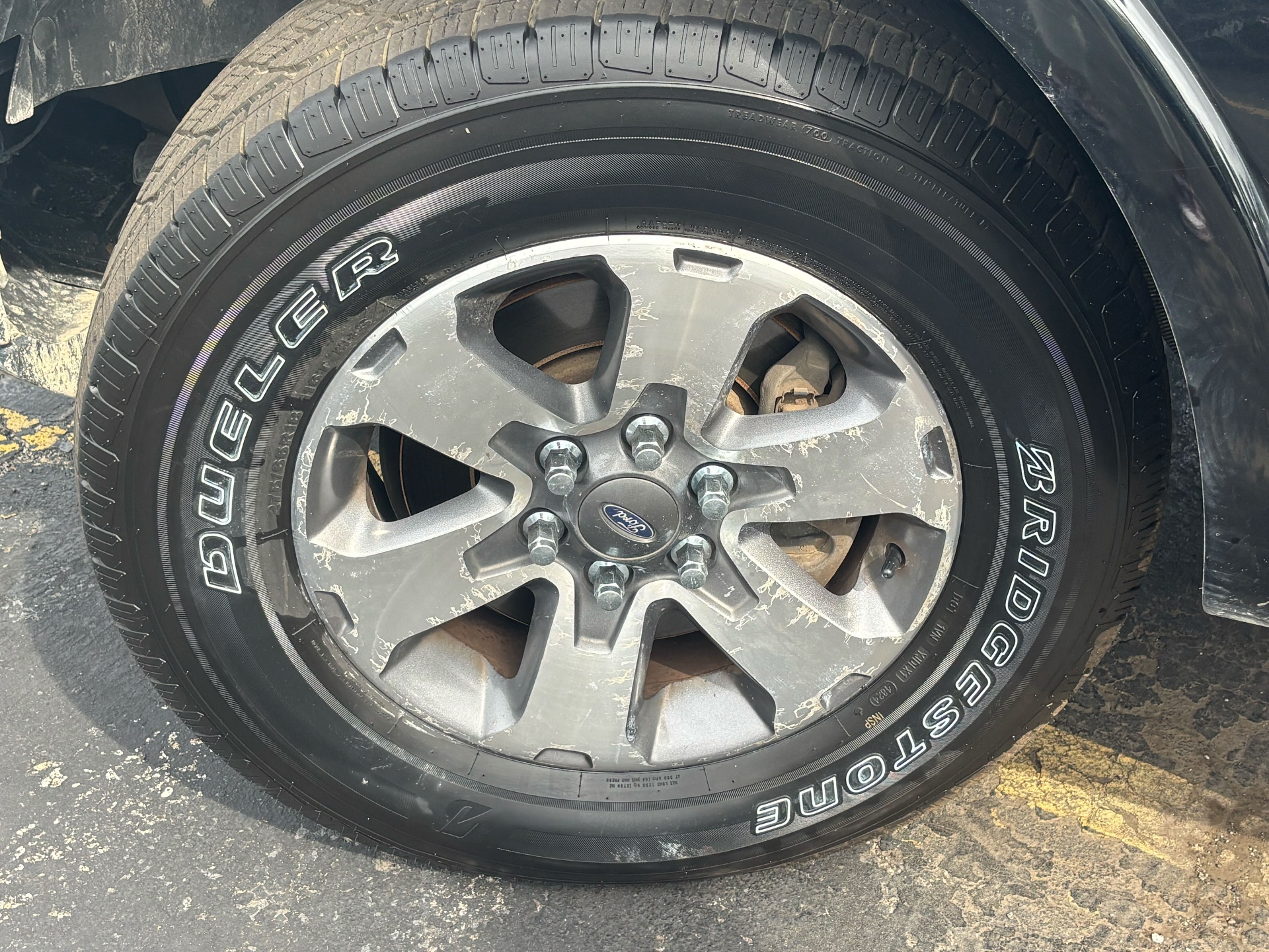 https://whipz-site-01.s3.us-east-2.amazonaws.com/vehicle_inventory/1/P000657/images/c4861e3f-c494-4e0e-94aa-b7a4e55ee297.jpg