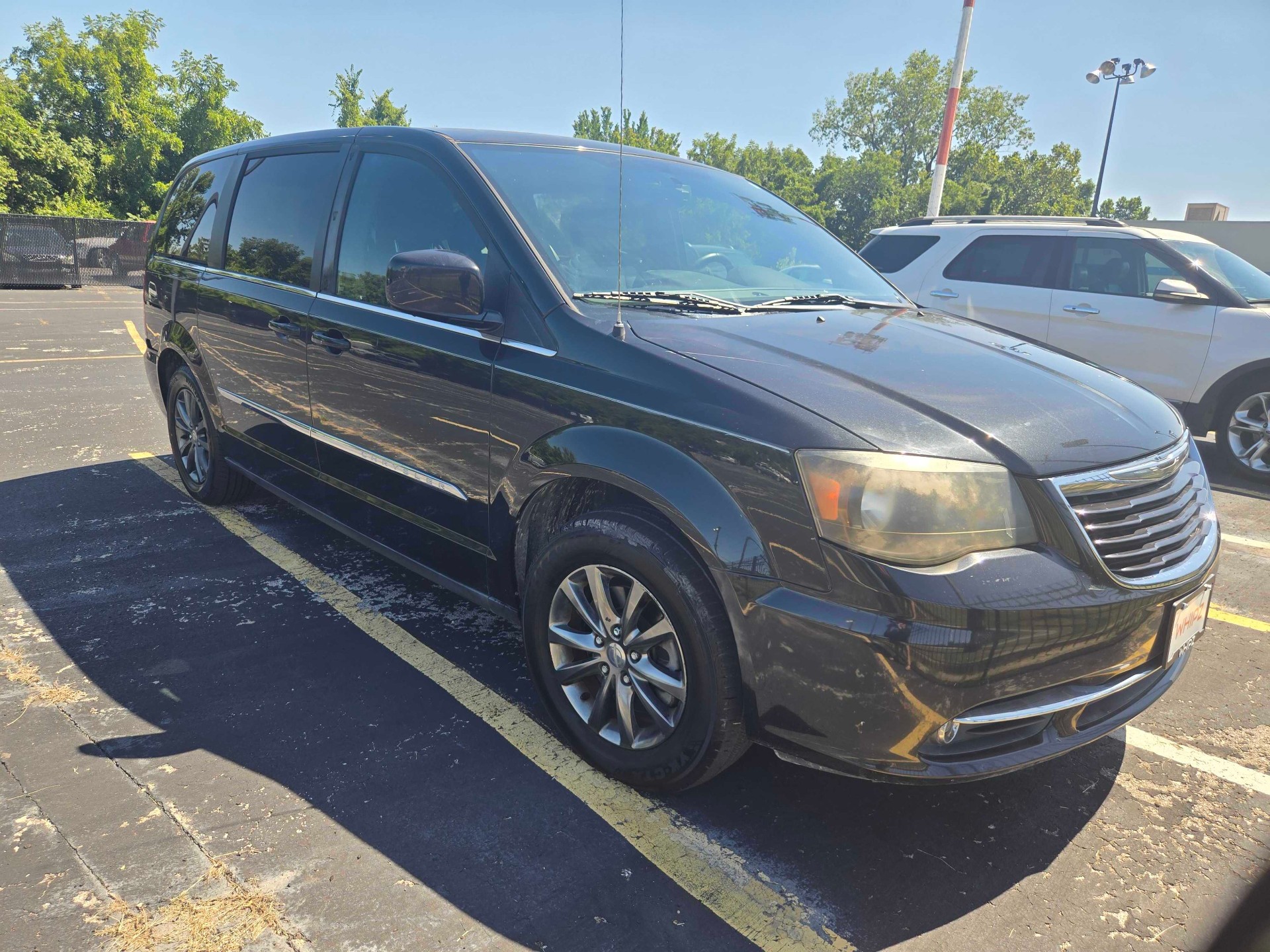 https://whipz-site-01.s3.us-east-2.amazonaws.com/vehicle_inventory/1/P000658/images/d809c0b2-b4a6-4f9c-a991-a77bd270f0f5.jpg