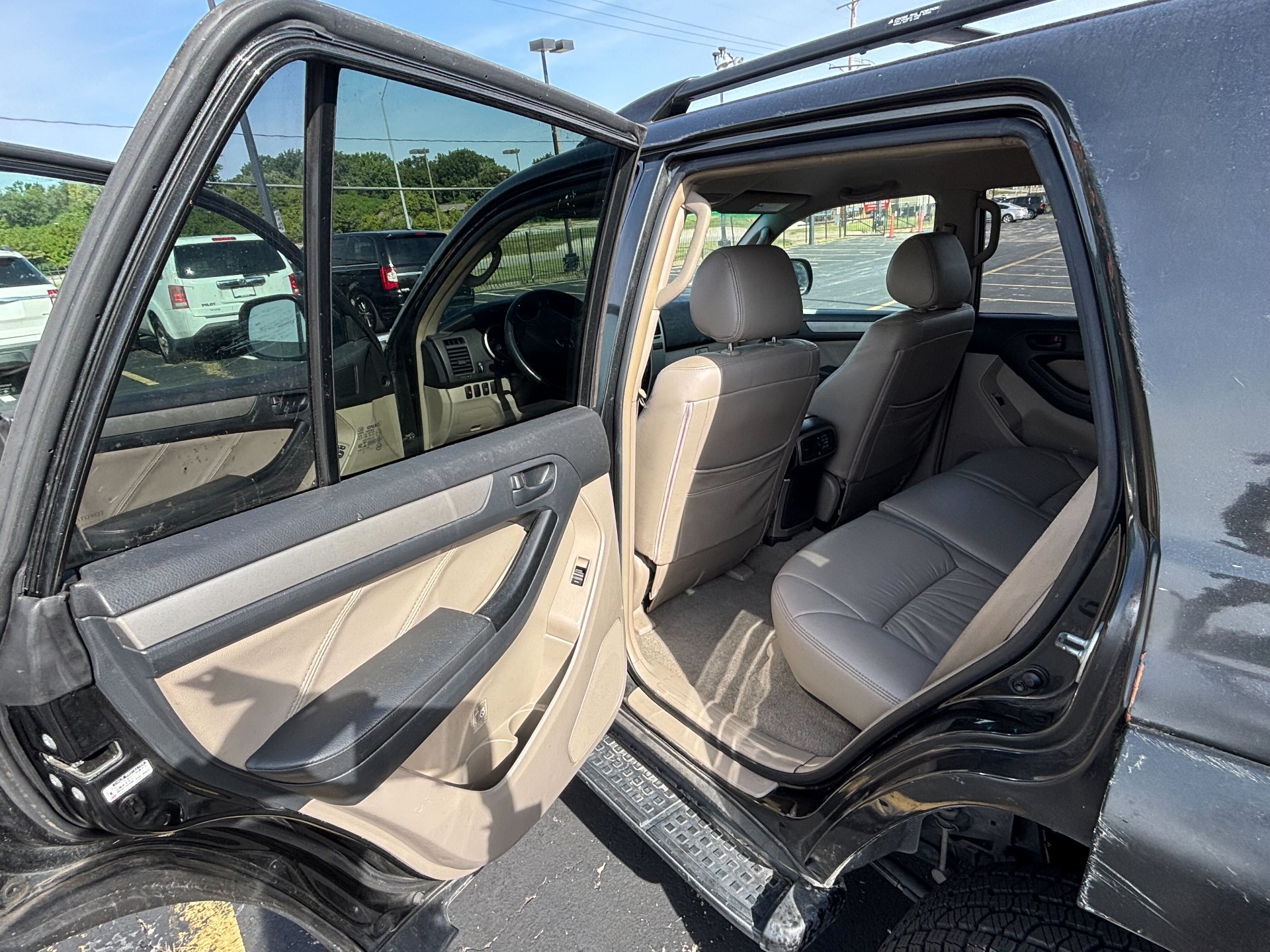 https://whipz-site-01.s3.us-east-2.amazonaws.com/vehicle_inventory/1/P000659/images/75c12ad7-2401-4c25-80e9-f730578f608c.jpg