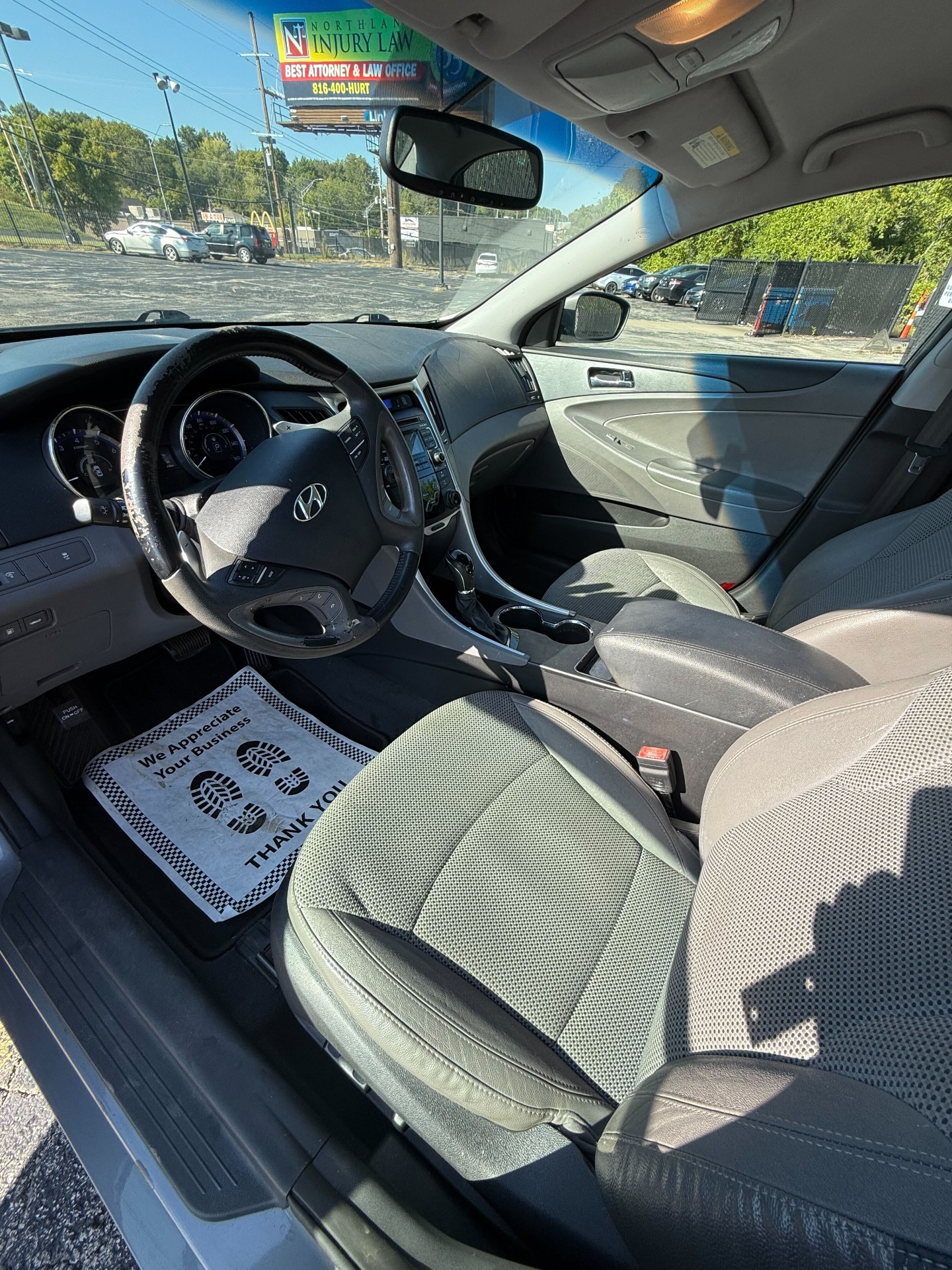 https://whipz-site-01.s3.us-east-2.amazonaws.com/vehicle_inventory/1/R000140/images/a5b7a9a7-302f-4bfe-a1e6-42f2b8ac3c37.jpg