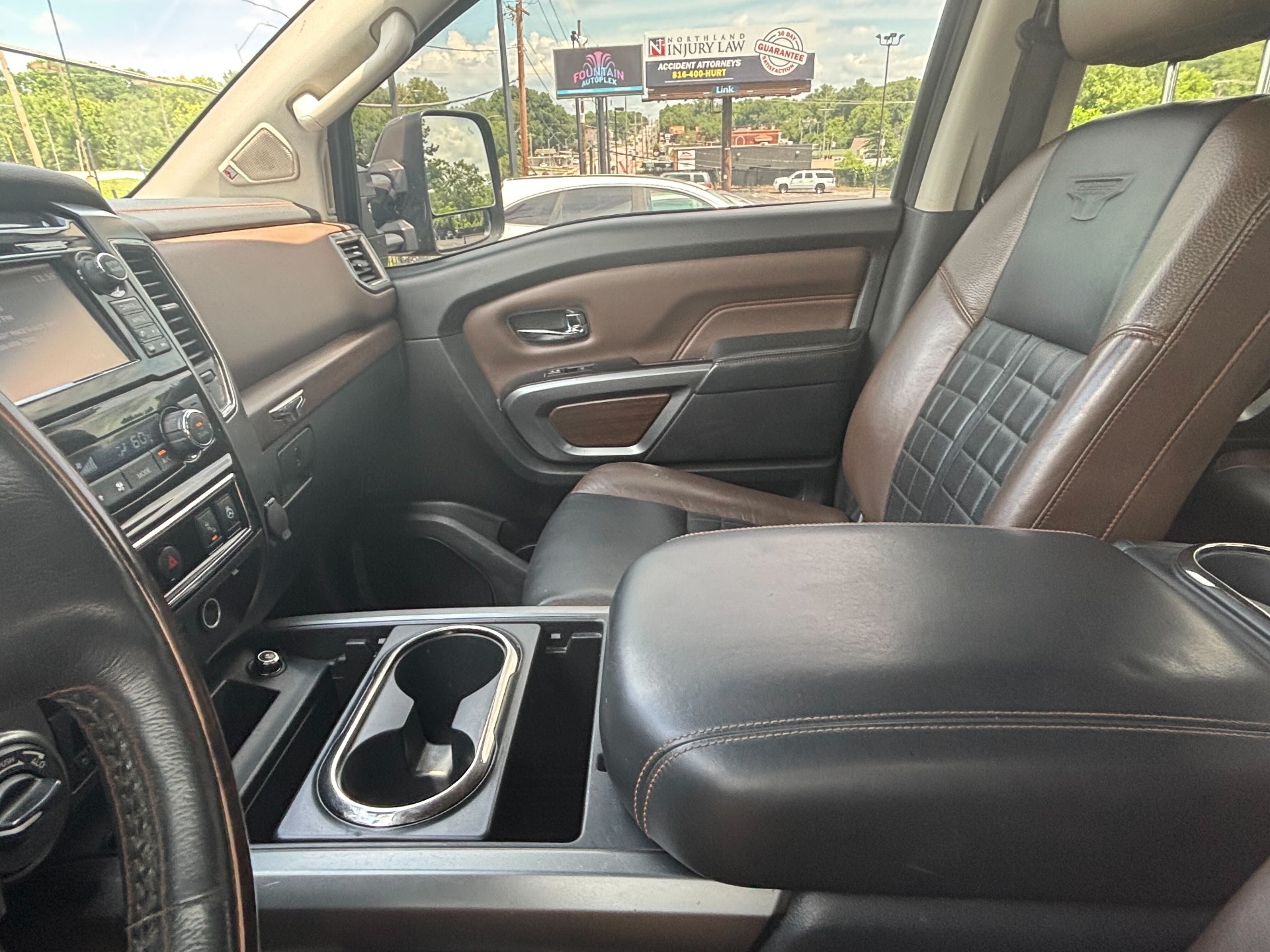 https://whipz-site-01.s3.us-east-2.amazonaws.com/vehicle_inventory/1/R000205/images/9a5a9171-c971-4b93-b9b4-5893c5abac37.jpg