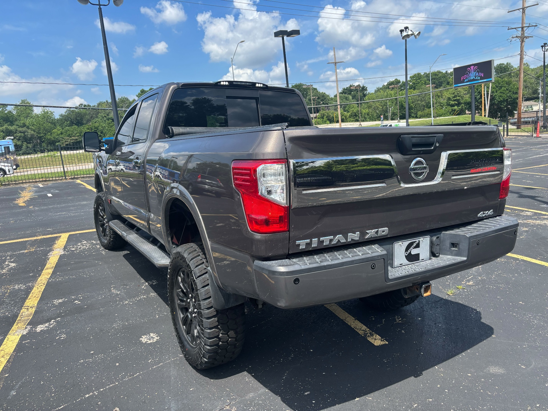 https://whipz-site-01.s3.us-east-2.amazonaws.com/vehicle_inventory/1/R000205/images/a406e347-99dd-484b-a322-4fa73d7a128b.jpg