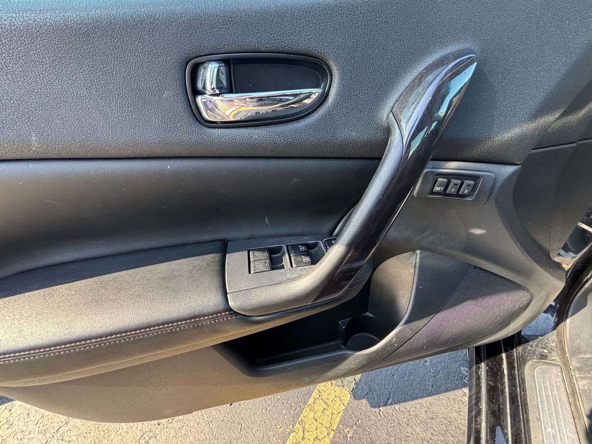 https://whipz-site-01.s3.us-east-2.amazonaws.com/vehicle_inventory/1/R000226/images/2e96a182-0293-45a7-8eef-a354bb8c496c.jpg