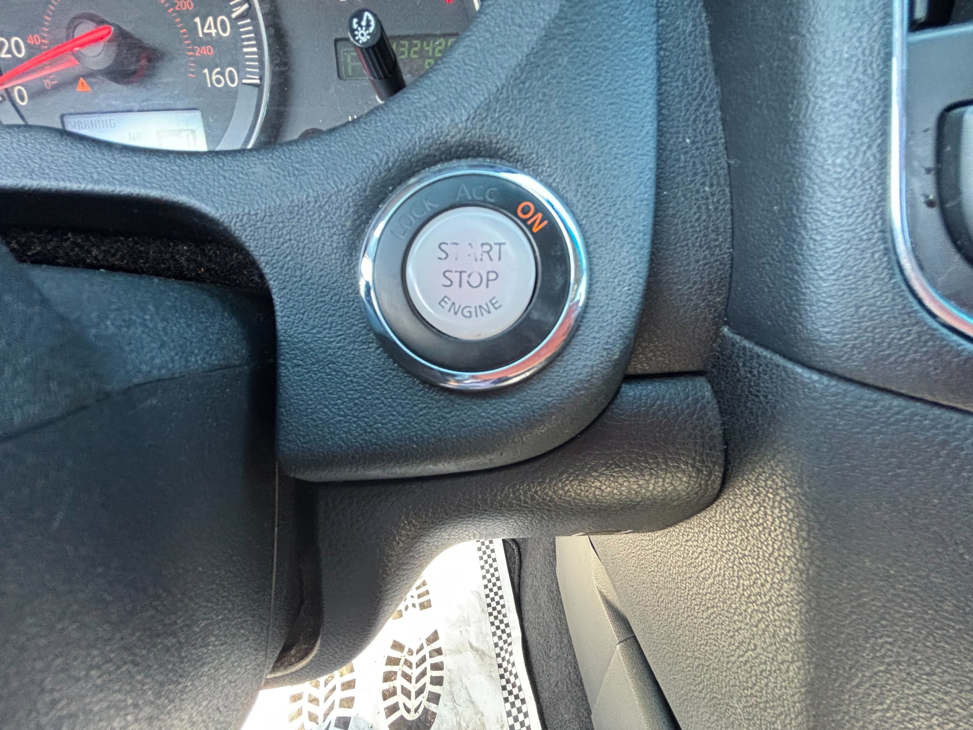 https://whipz-site-01.s3.us-east-2.amazonaws.com/vehicle_inventory/1/R000226/images/59c1d2e2-7769-411e-a1de-33984fd0dbdc.jpg