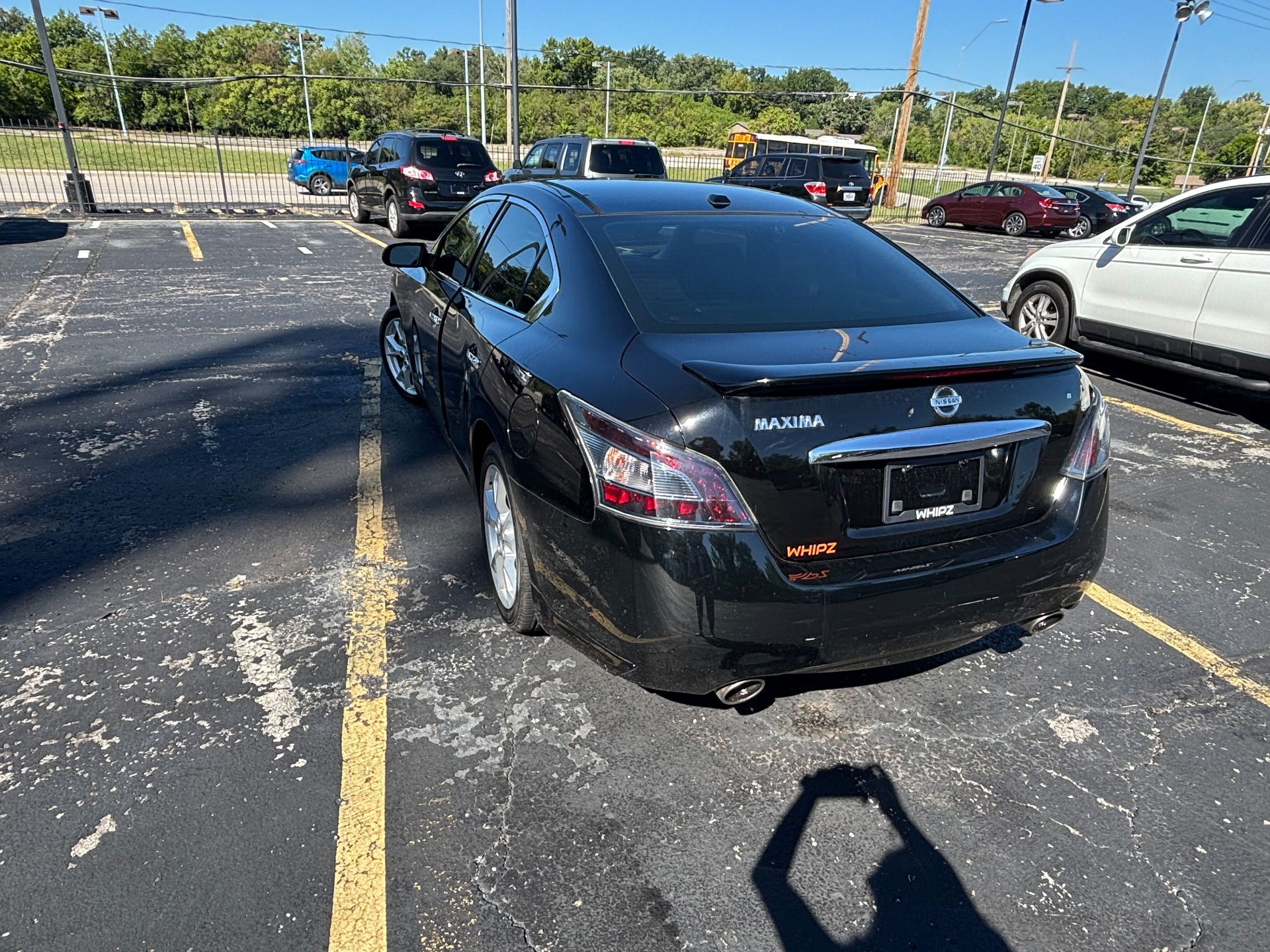 https://whipz-site-01.s3.us-east-2.amazonaws.com/vehicle_inventory/1/R000226/images/8a3f1195-36aa-449a-8fb6-d513b2e57564.jpg