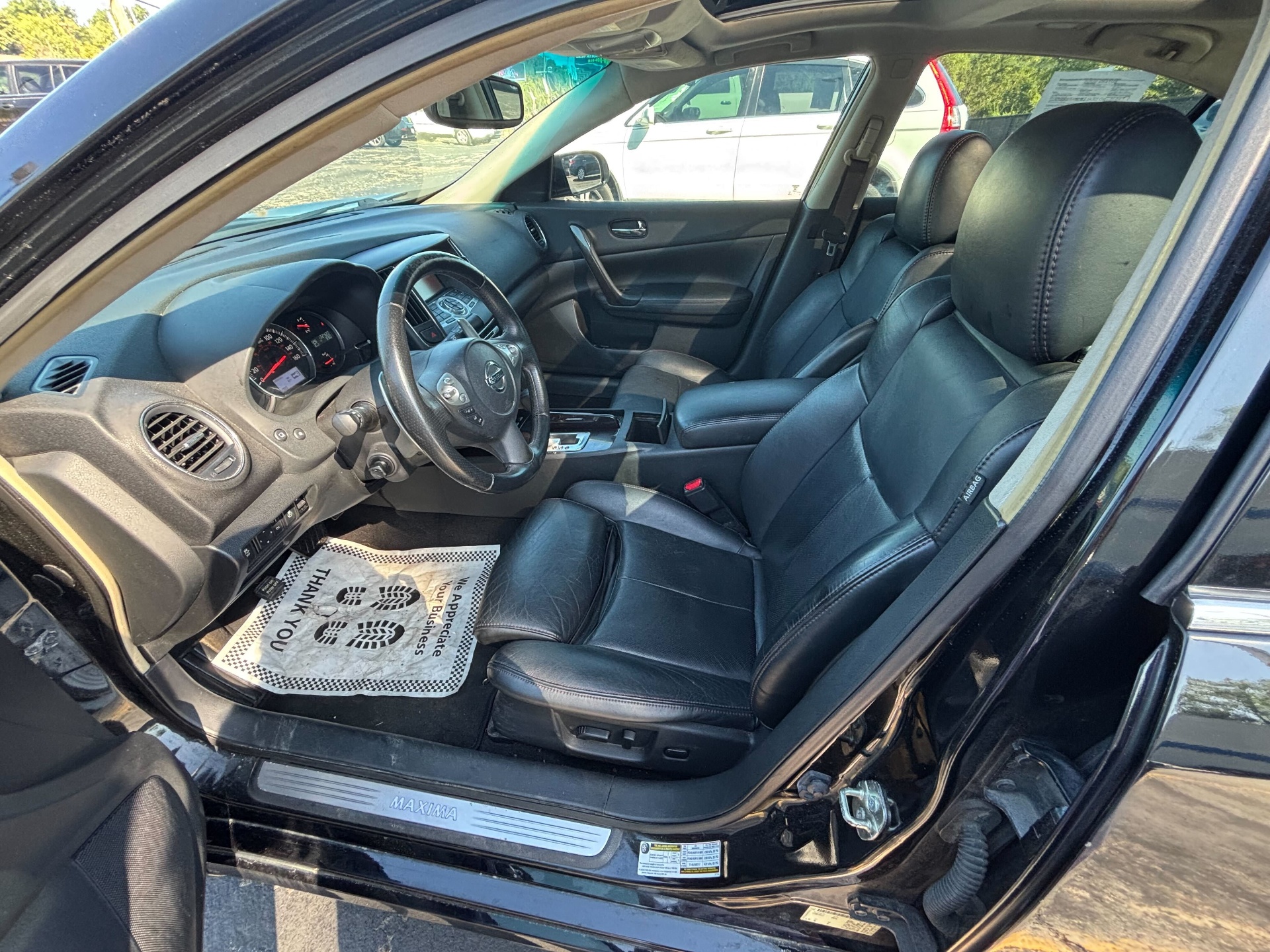 https://whipz-site-01.s3.us-east-2.amazonaws.com/vehicle_inventory/1/R000226/images/bccd3e2c-05a1-494e-ba47-ff843d05656b.jpg