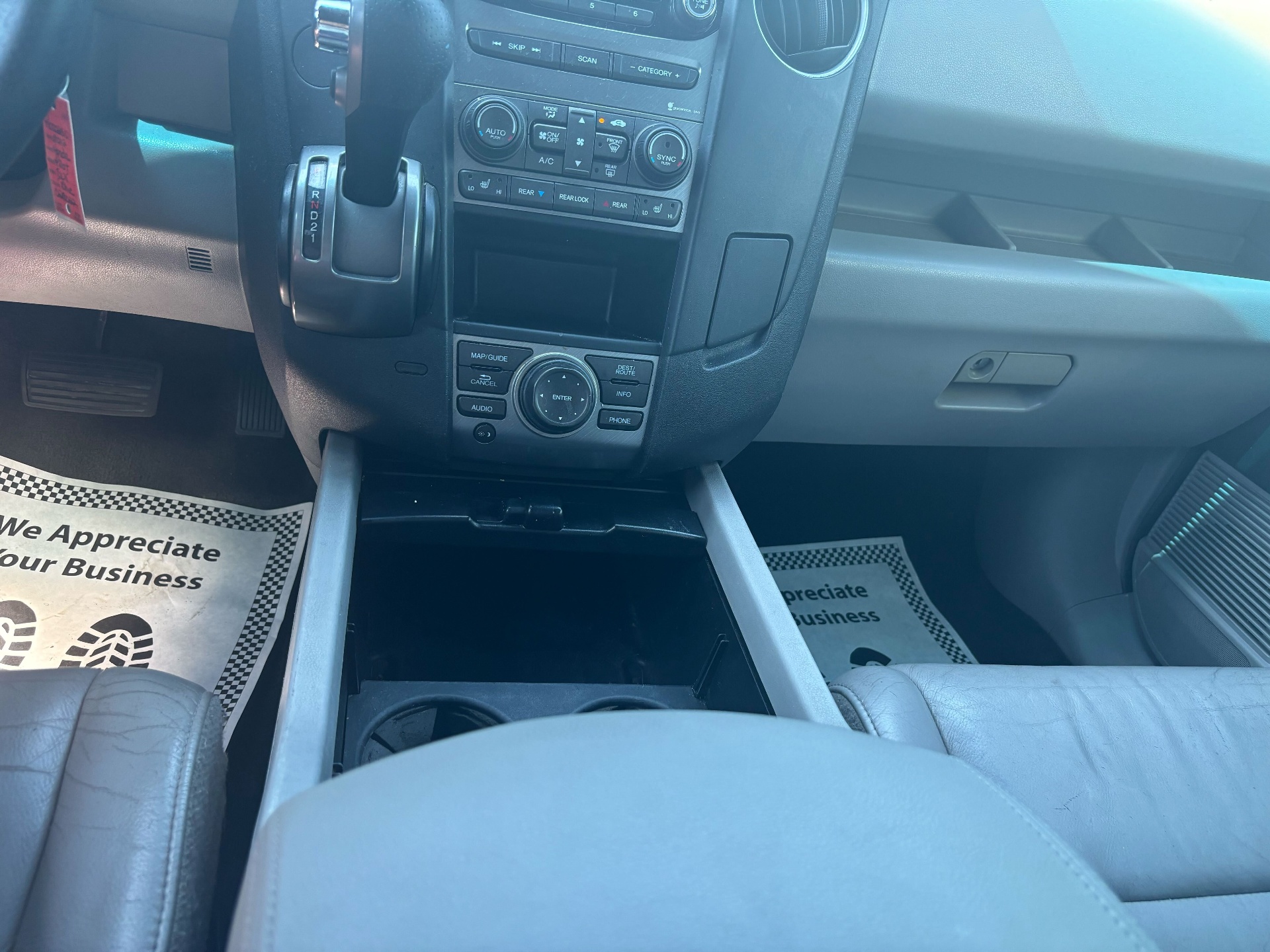 https://whipz-site-01.s3.us-east-2.amazonaws.com/vehicle_inventory/1/R000250/images/0b7876ec-827d-44b9-acef-de3fff8021b3.jpg
