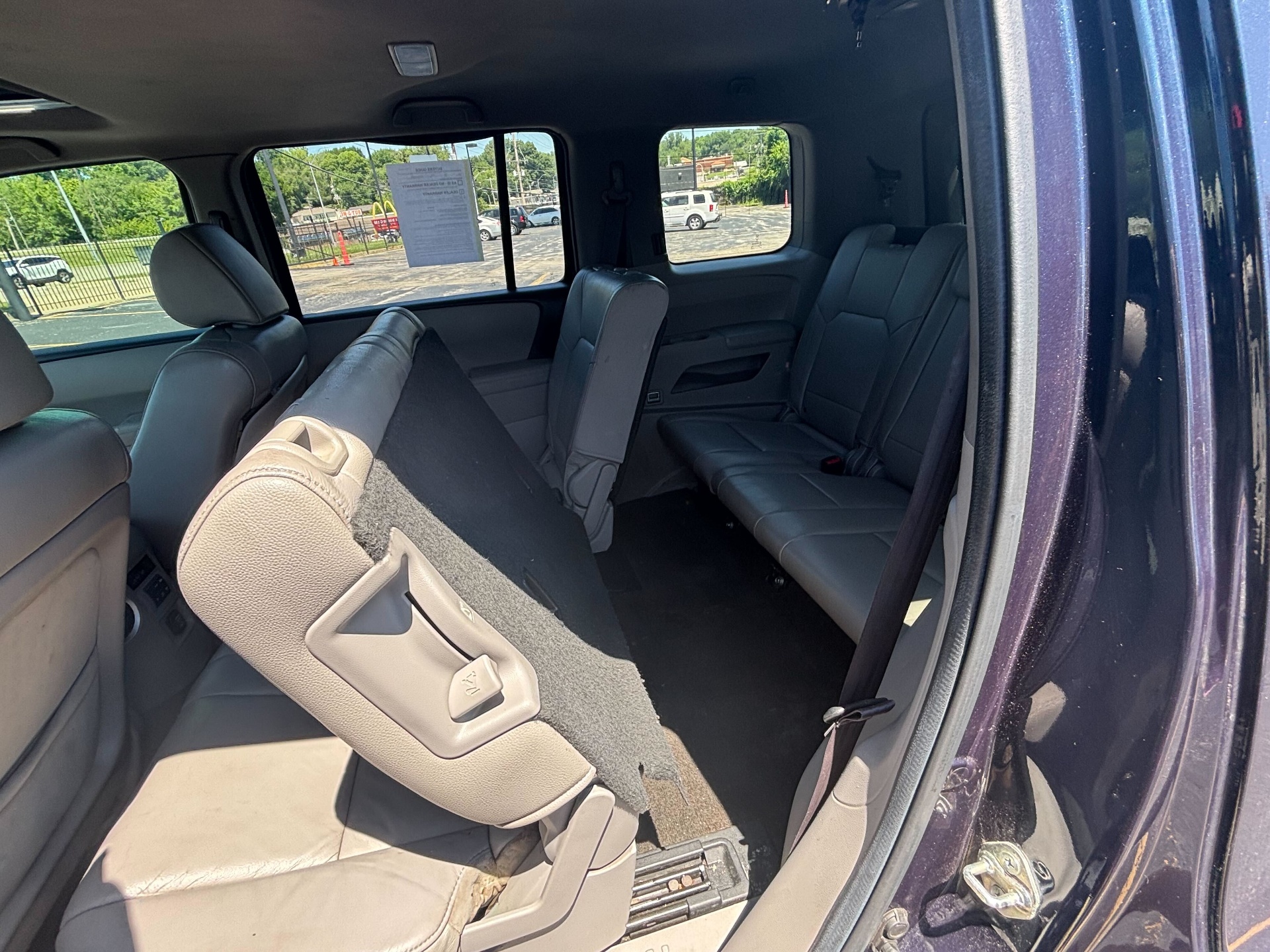 https://whipz-site-01.s3.us-east-2.amazonaws.com/vehicle_inventory/1/R000250/images/7ea1a2b9-990f-4718-8e91-45c76747af5e.jpg