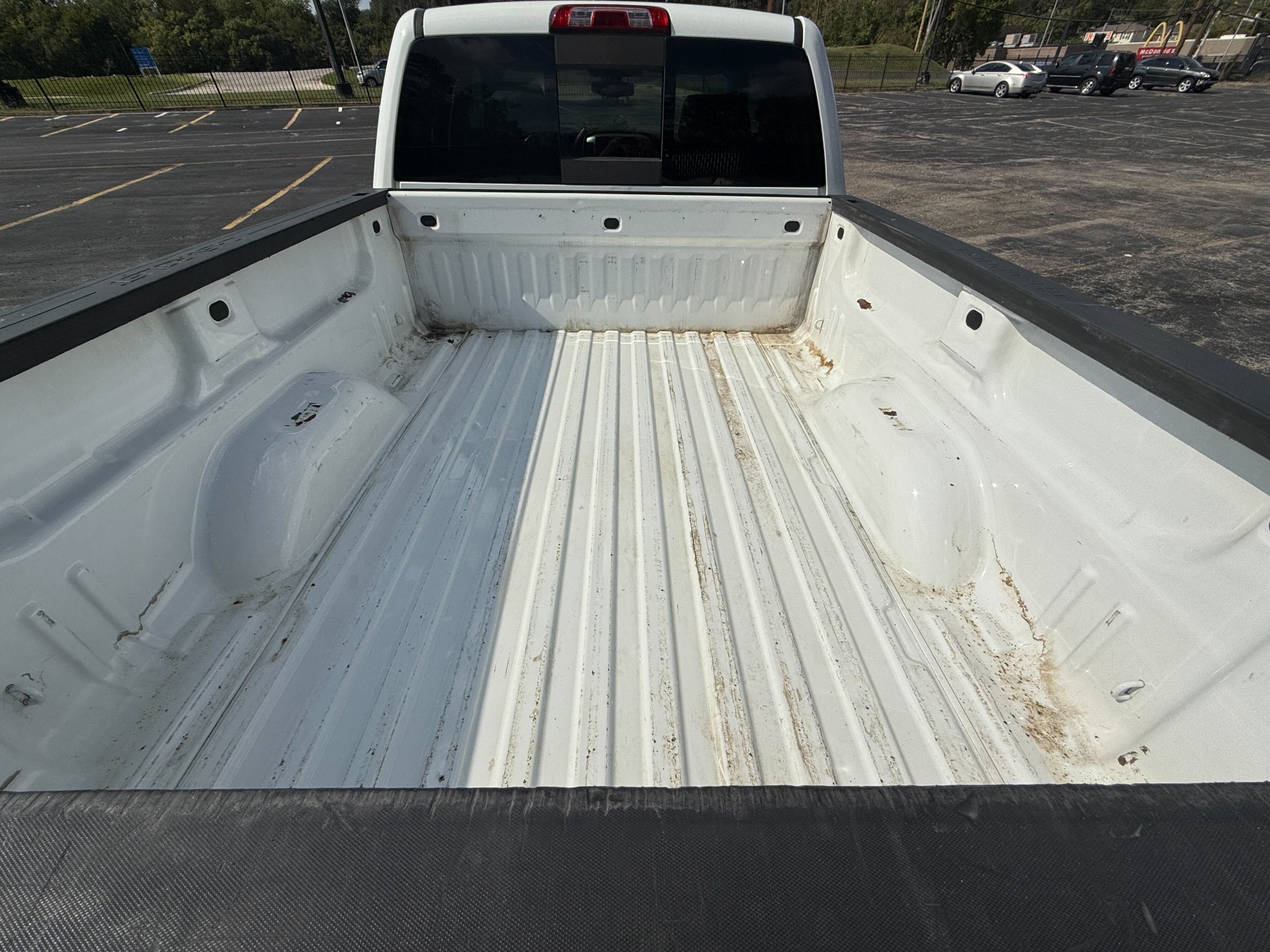 https://whipz-site-01.s3.us-east-2.amazonaws.com/vehicle_inventory/1/R000267/images/154d0b92-627a-4f1a-abdb-5d003aab3d1e.jpg