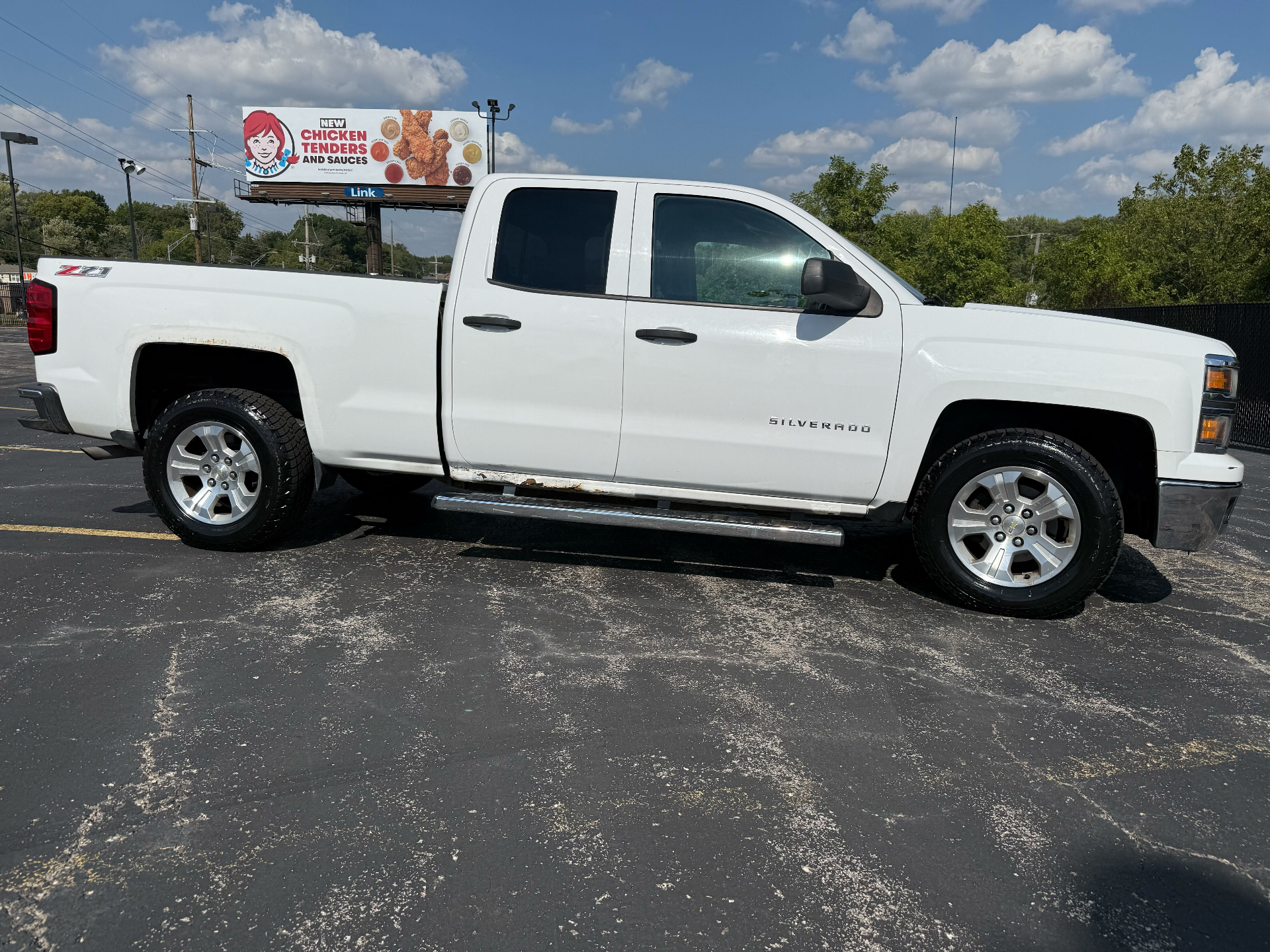 https://whipz-site-01.s3.us-east-2.amazonaws.com/vehicle_inventory/1/R000267/images/1c2a1312-e093-4a92-adfd-9832b487088d.jpg
