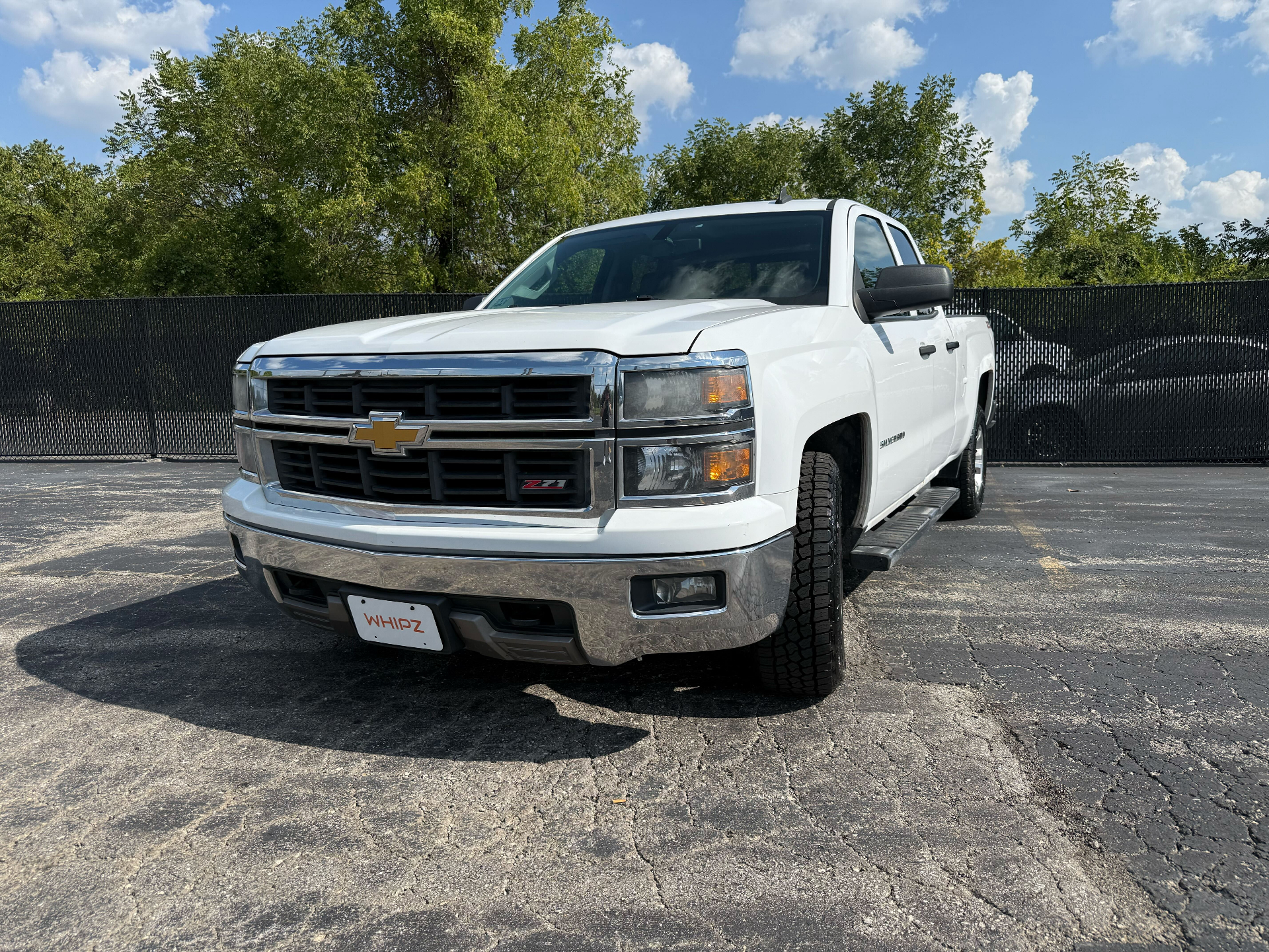 https://whipz-site-01.s3.us-east-2.amazonaws.com/vehicle_inventory/1/R000267/images/db4e4cf8-6c52-4070-a36f-221695645446.jpg