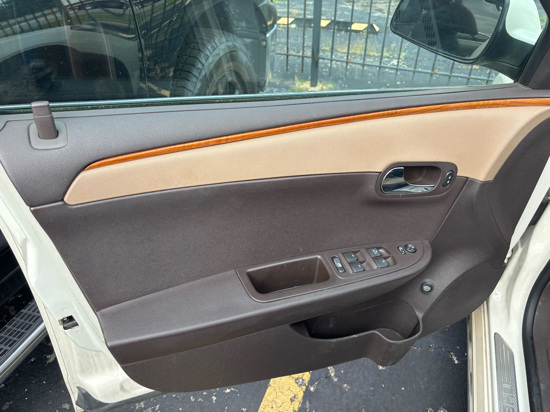 https://whipz-site-01.s3.us-east-2.amazonaws.com/vehicle_inventory/1/R000270/images/625ab971-0948-4558-ae84-392a33ee67e1.jpg