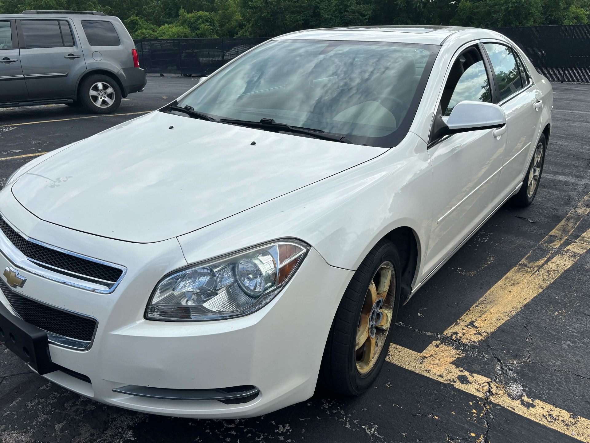 https://whipz-site-01.s3.us-east-2.amazonaws.com/vehicle_inventory/1/R000270/images/9e090b25-165f-4aae-bbed-724c60bd6afc.jpg