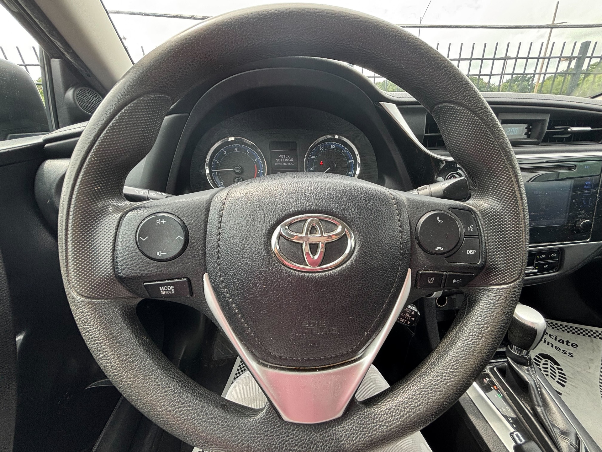 https://whipz-site-01.s3.us-east-2.amazonaws.com/vehicle_inventory/1/R000278/images/1f8536d0-7843-49f2-8f9f-53e9f13e8a6e.jpg
