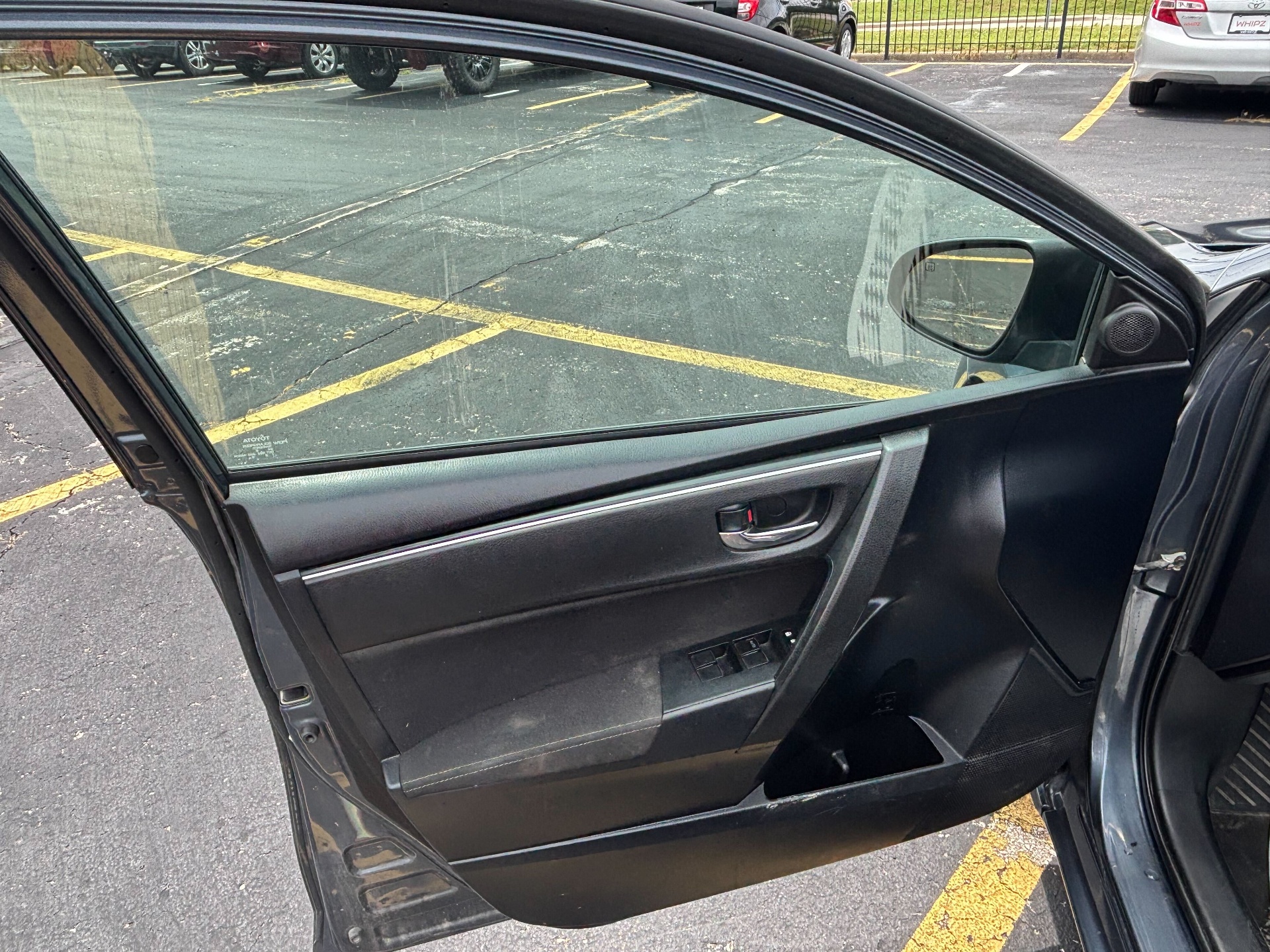 https://whipz-site-01.s3.us-east-2.amazonaws.com/vehicle_inventory/1/R000278/images/a5d73e0e-3b1b-4f1c-a976-7d72f0d89a29.jpg