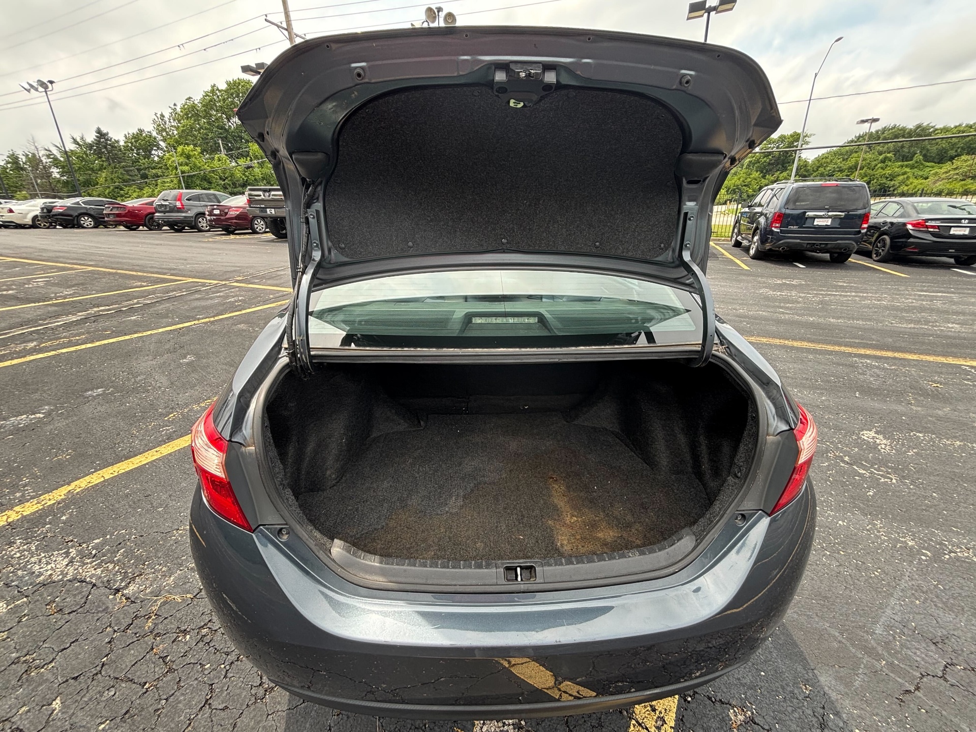 https://whipz-site-01.s3.us-east-2.amazonaws.com/vehicle_inventory/1/R000278/images/e5a15996-9fa5-4630-b33a-0f296c51f3b0.jpg