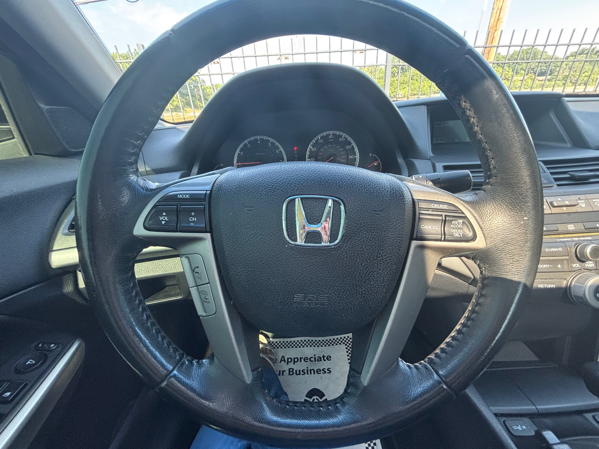 https://whipz-site-01.s3.us-east-2.amazonaws.com/vehicle_inventory/1/R000279/images/3ff77ea2-2b26-431f-945b-f033cdb3f136.jpeg