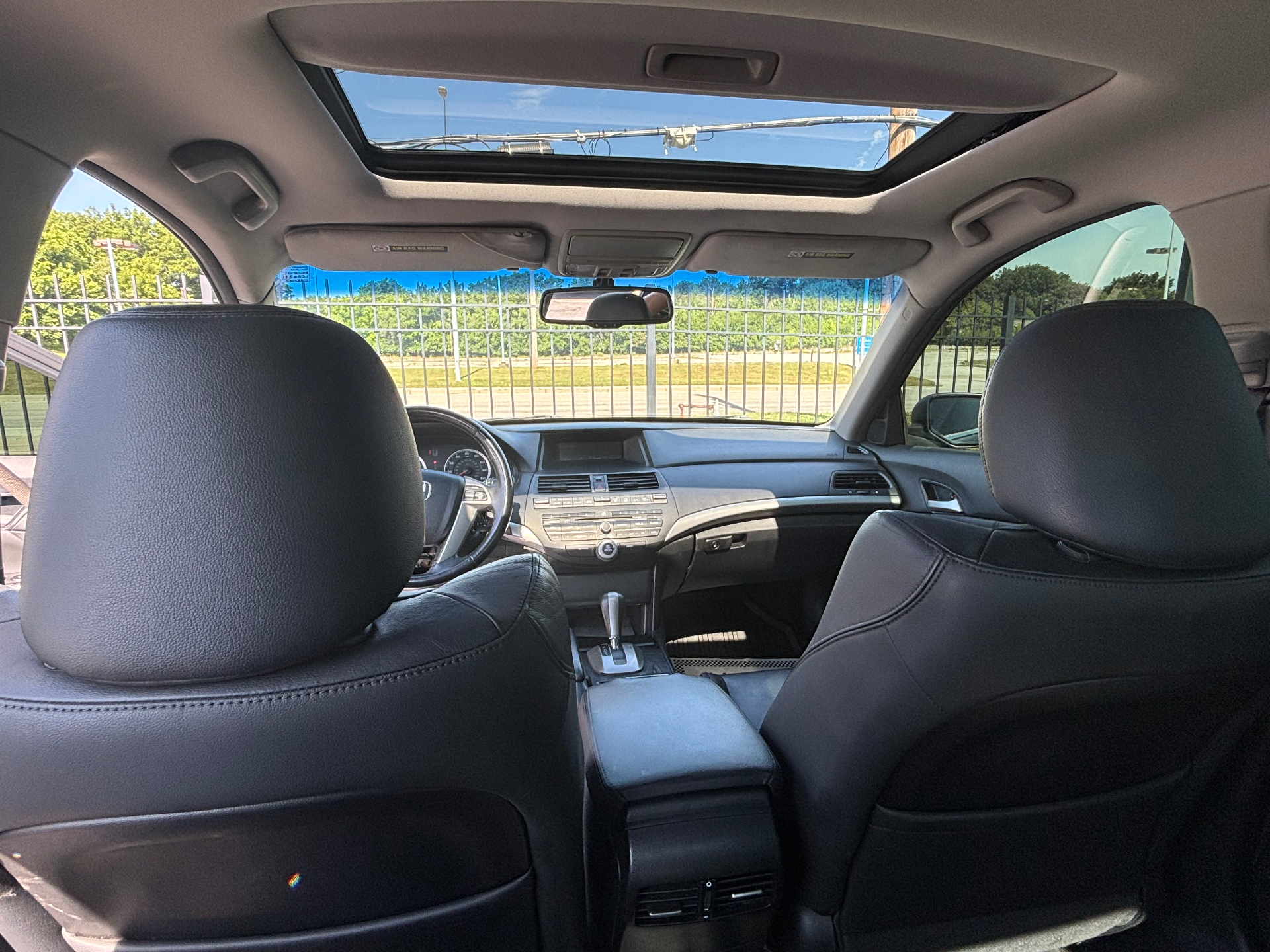 https://whipz-site-01.s3.us-east-2.amazonaws.com/vehicle_inventory/1/R000279/images/63e015ca-4b8d-44d9-9901-70e8dcd81eec.jpeg