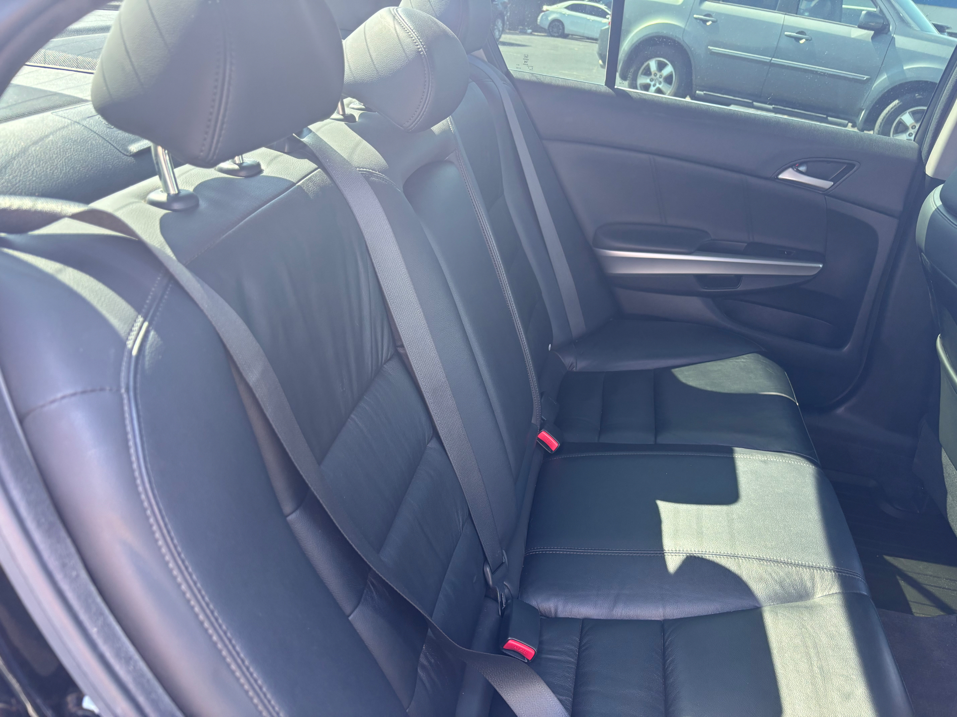 https://whipz-site-01.s3.us-east-2.amazonaws.com/vehicle_inventory/1/R000279/images/6fa7b3bd-181f-4785-bf19-ef4160d48c74.jpeg