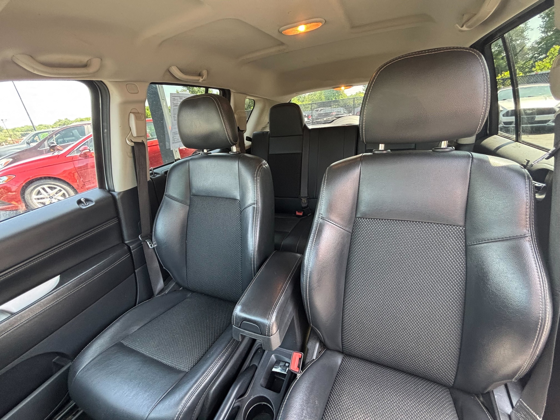https://whipz-site-01.s3.us-east-2.amazonaws.com/vehicle_inventory/1/R000281/images/5e9f3b43-d832-42e3-90b2-f3af0bb66082.jpg