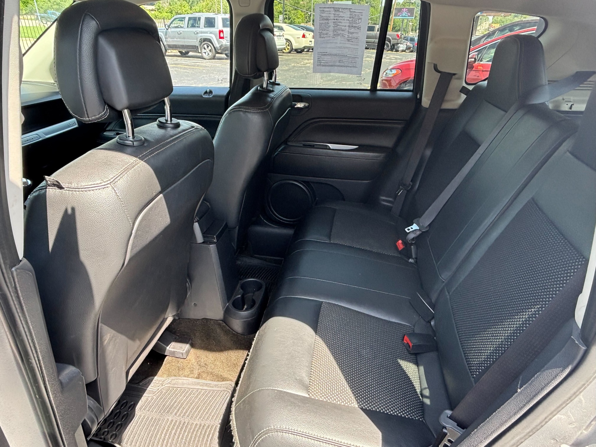 https://whipz-site-01.s3.us-east-2.amazonaws.com/vehicle_inventory/1/R000281/images/b3ca5aba-a1f8-4de2-a300-5b8b66b21939.jpg