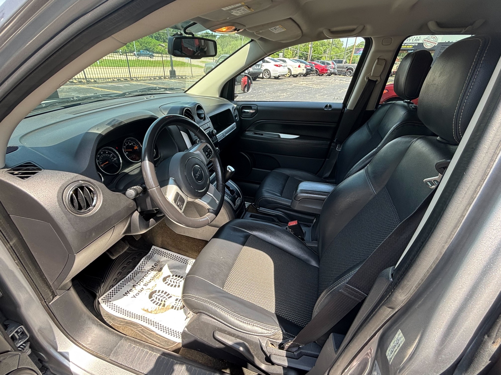https://whipz-site-01.s3.us-east-2.amazonaws.com/vehicle_inventory/1/R000281/images/bc73699d-a064-48fb-8579-19d79a58a94d.jpg